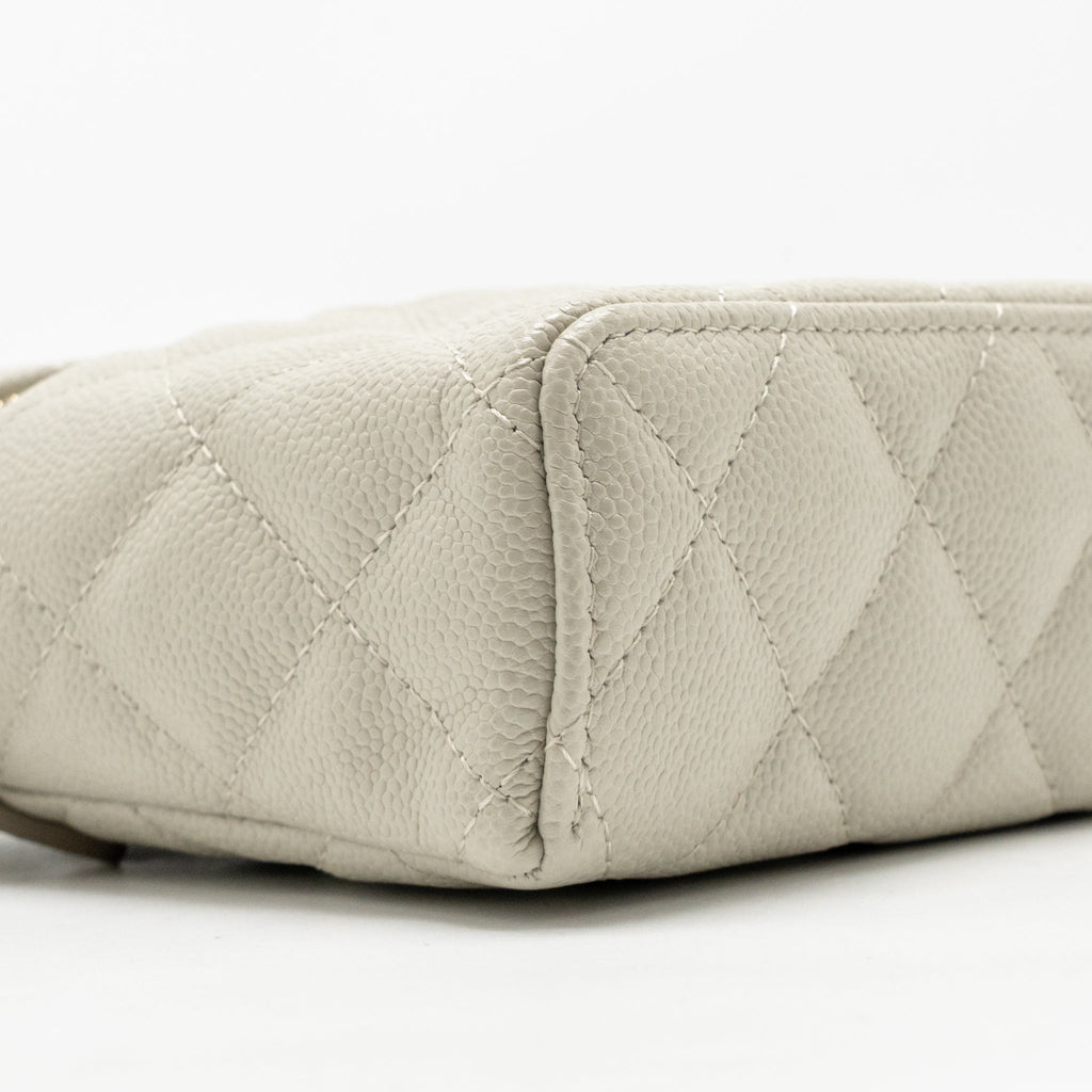 chanel-cc-top-handle-vanity-with-chain-caviar-light-grey-lghw-microchip