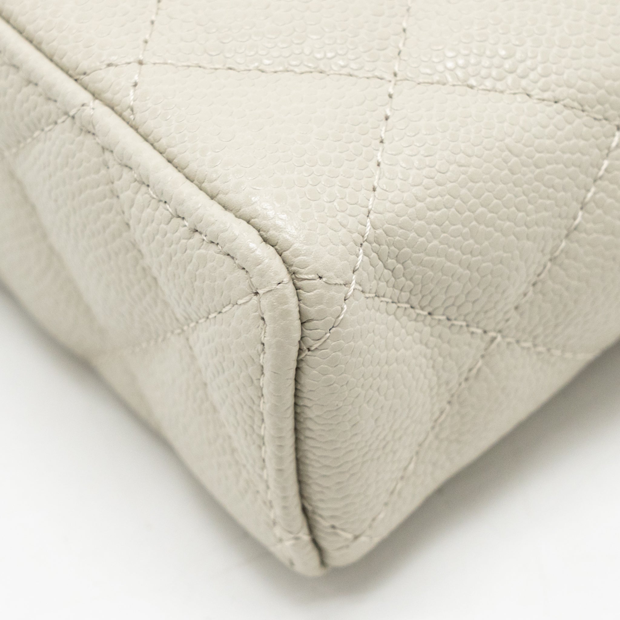 chanel-cc-top-handle-vanity-with-chain-caviar-light-grey-lghw-microchip
