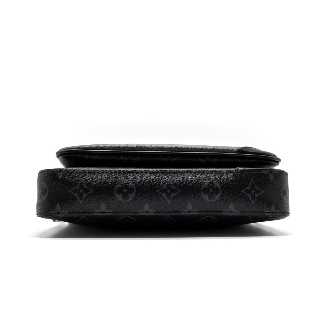 louis-vuitton-trio-messenger-bag-monogram-eclipse-shw