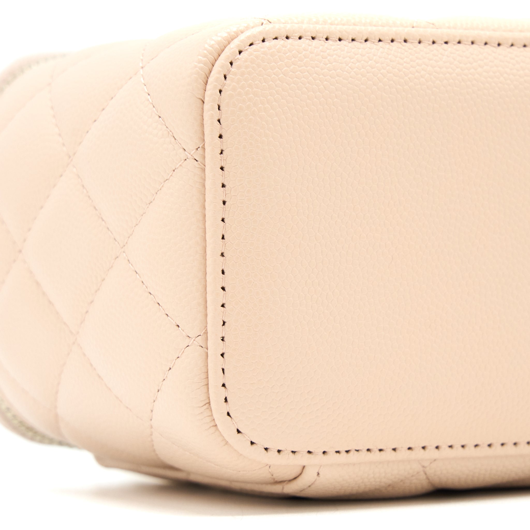 chanel-long-vanity-case-caviar-light-pink-lghw