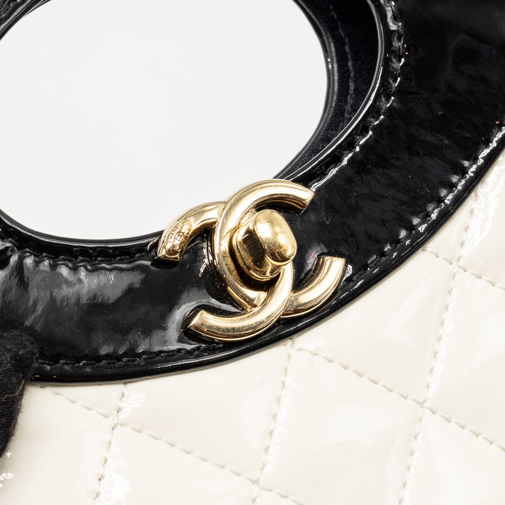 chanel-mini-31-bag-patent-black-white-lghw-microchip-1