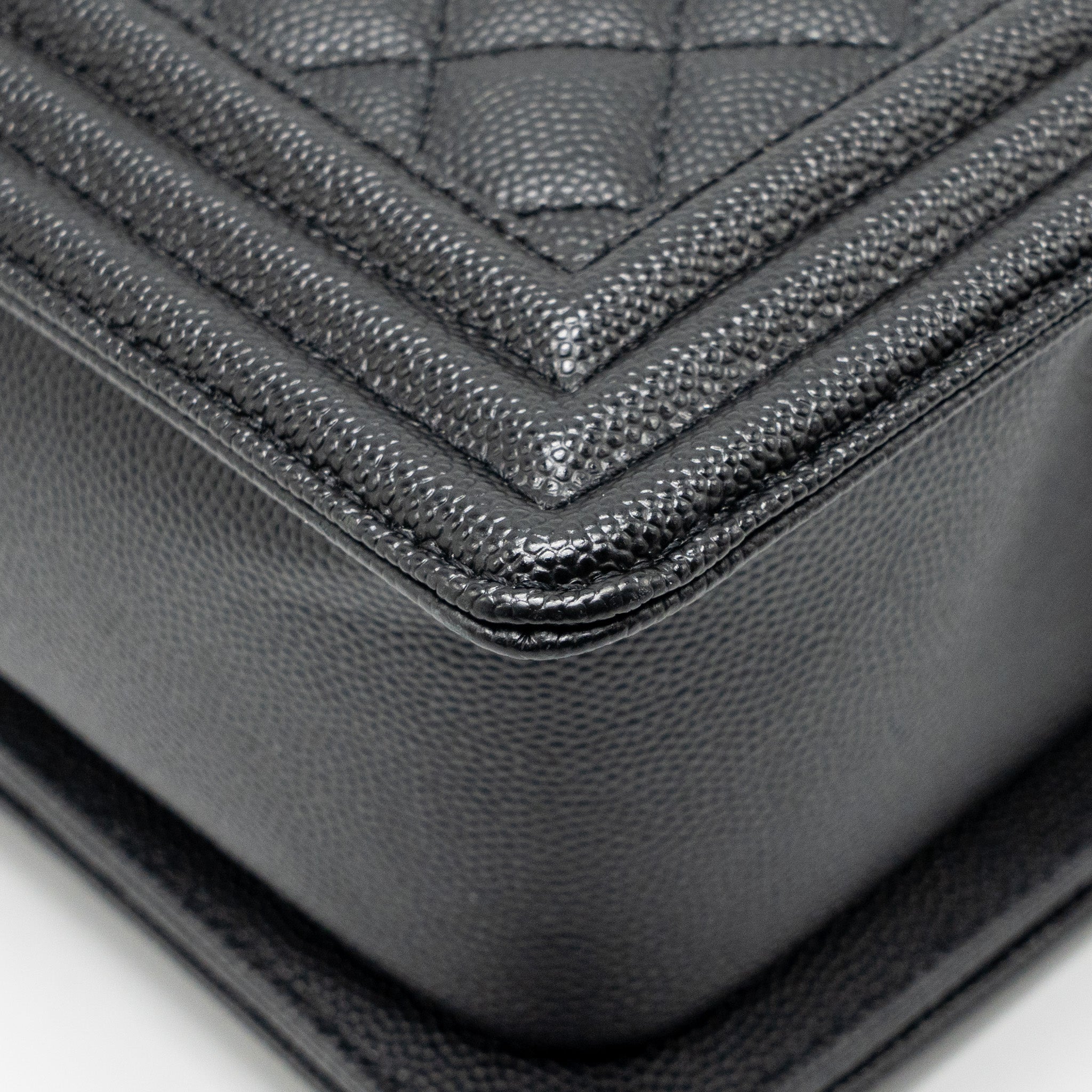 chanel-medium-boy-bag-caviar-black-ruthenium-hardware-1