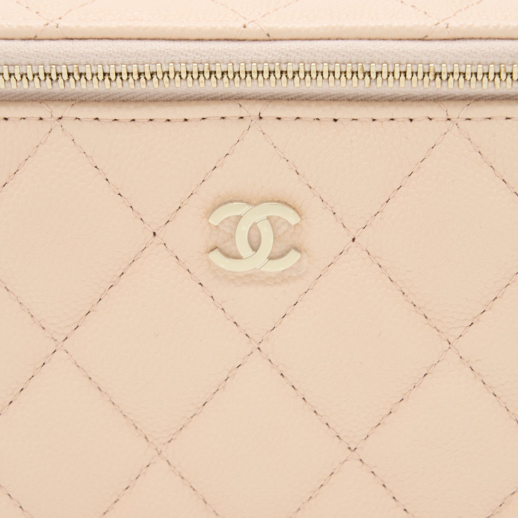 chanel-long-vanity-case-caviar-light-pink-lghw