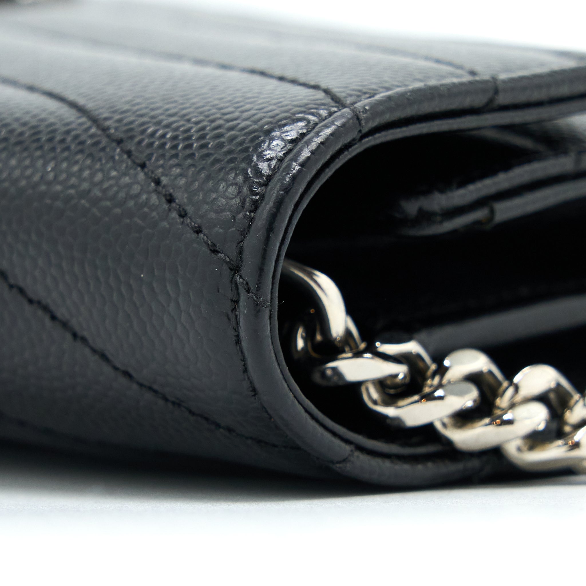 saint-laurent-envelop-chain-wallet-grained-calfskin-black-shw
