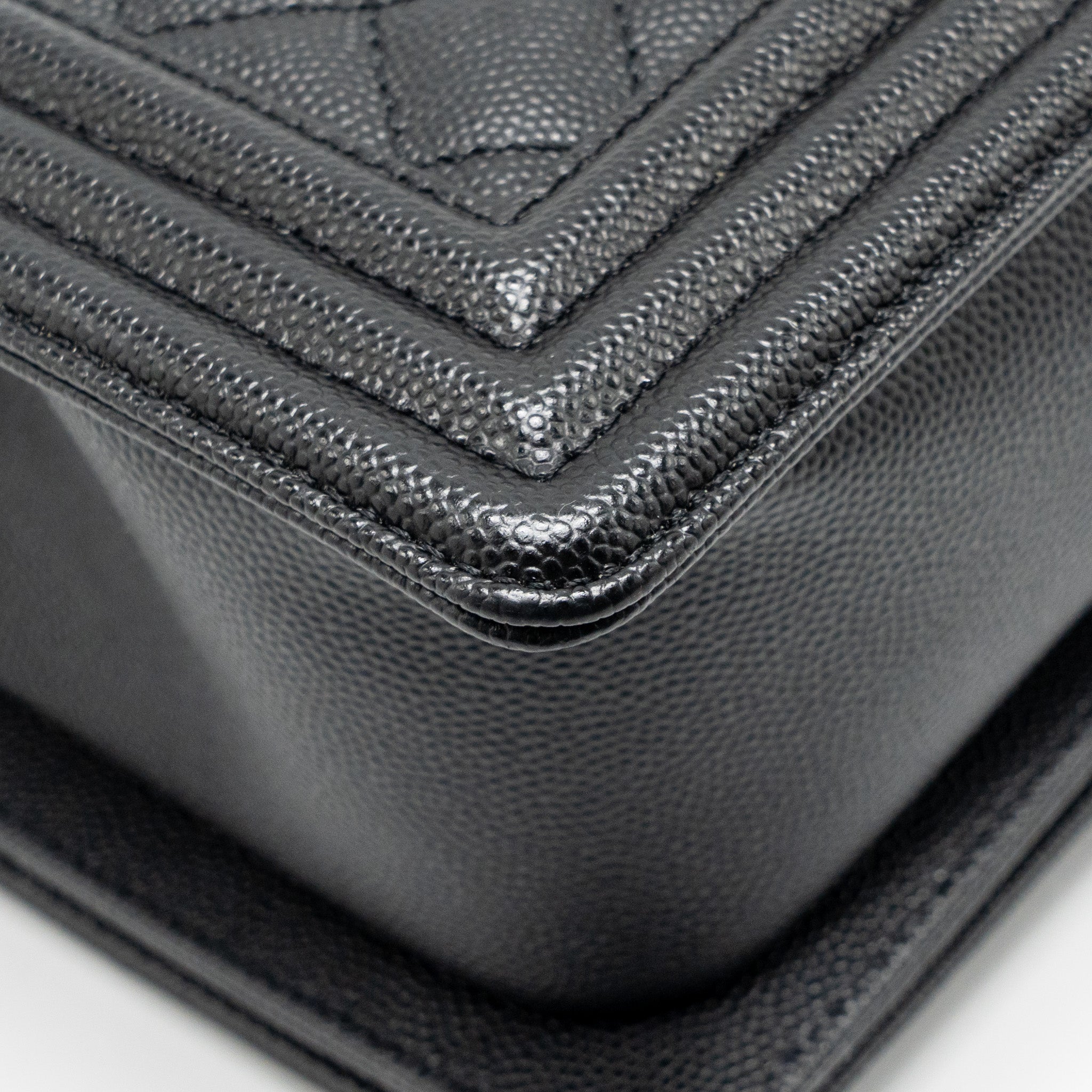 chanel-medium-boy-bag-caviar-black-ruthenium-hardware-1