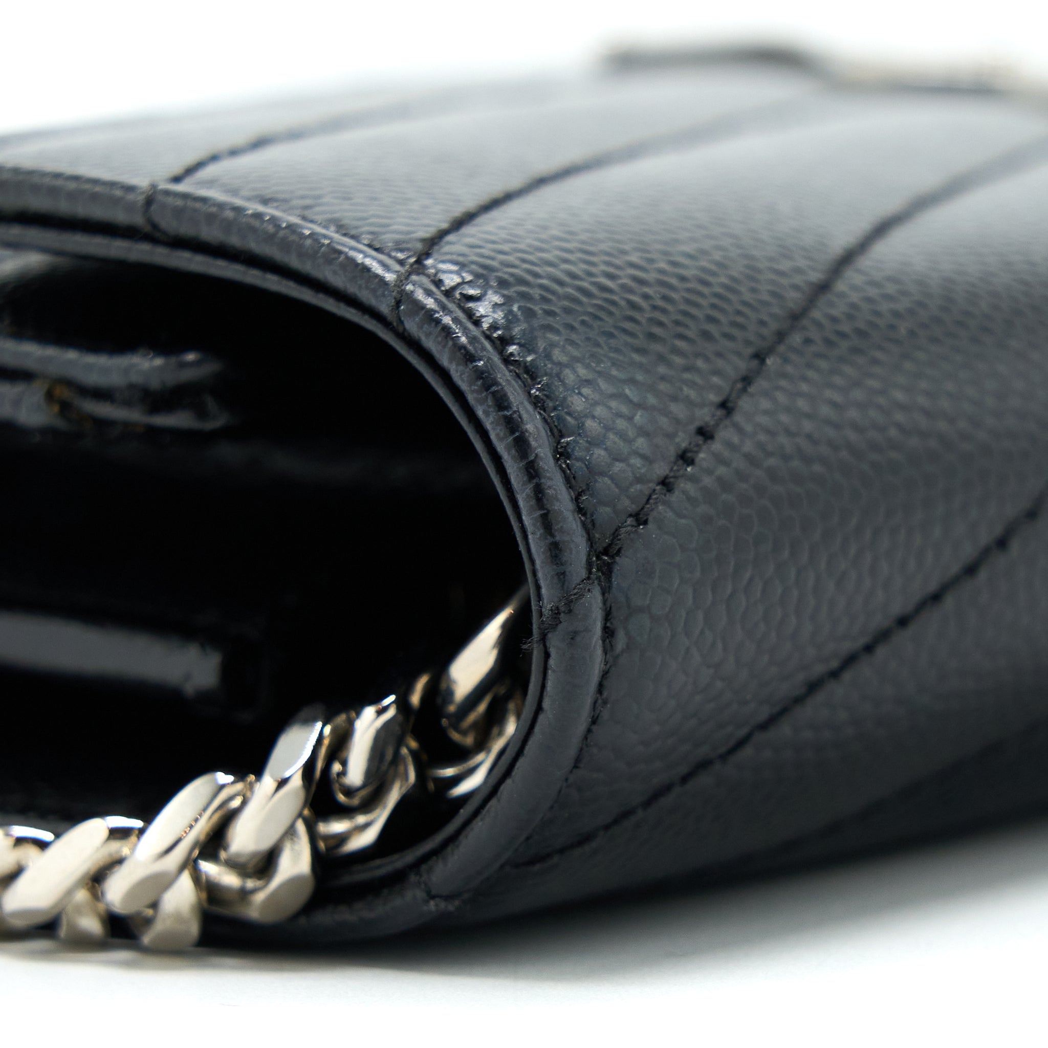 saint-laurent-envelop-chain-wallet-grained-calfskin-black-shw