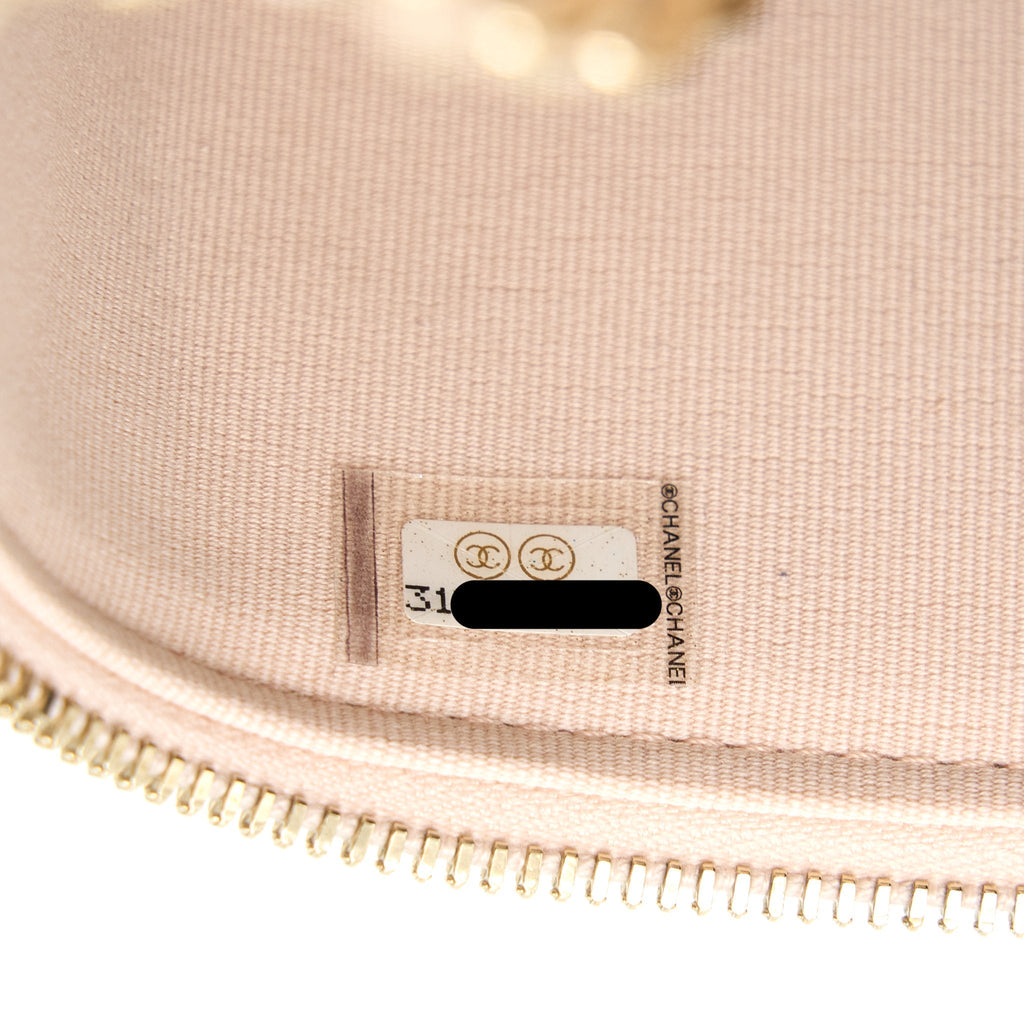 chanel-long-vanity-case-caviar-light-pink-lghw
