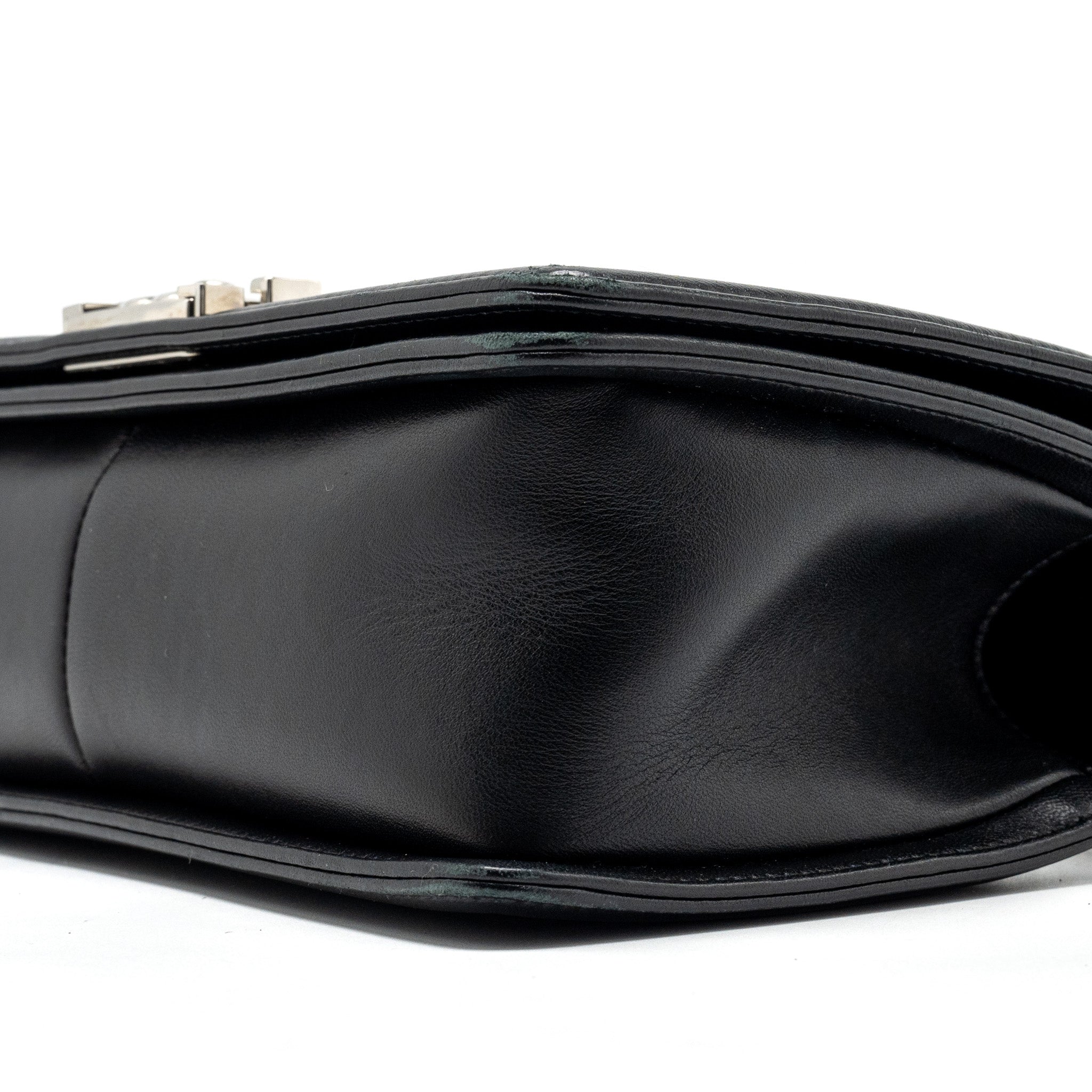 chanel-medium-boy-bag-tweed-calfskin-multicolour-shw