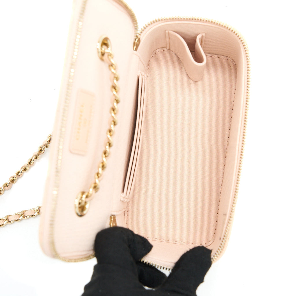 chanel-long-vanity-case-caviar-light-pink-lghw