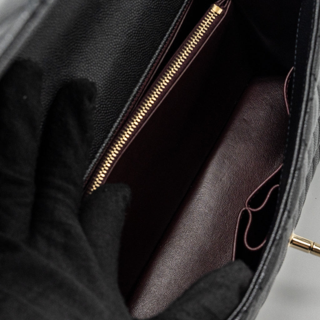 chanel-medium-coco-handle-lizard-embossed-handle-caviar-black-lghw-microchip