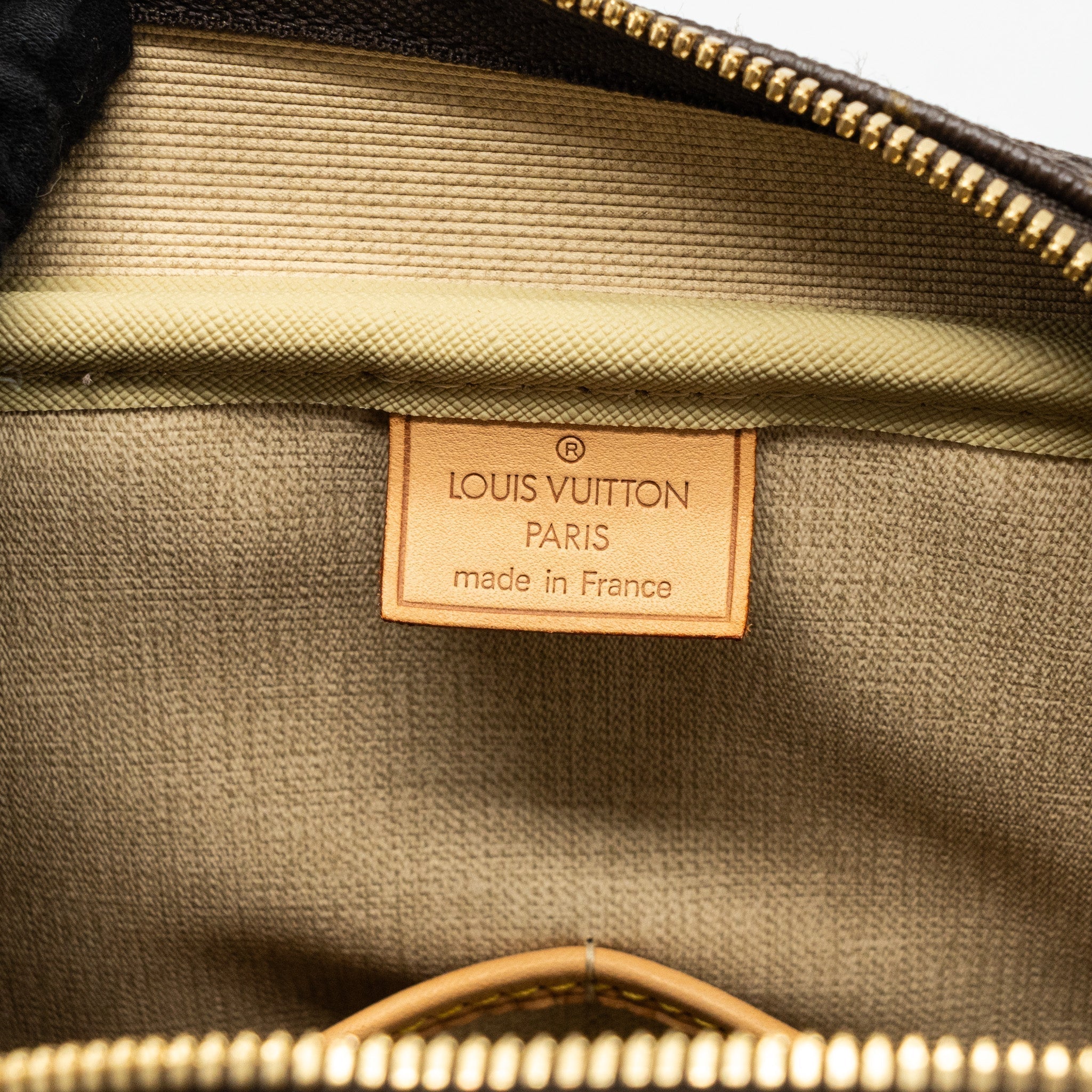 louis-vuitton-small-luggage-bag-monogram-canvas-ghw-1