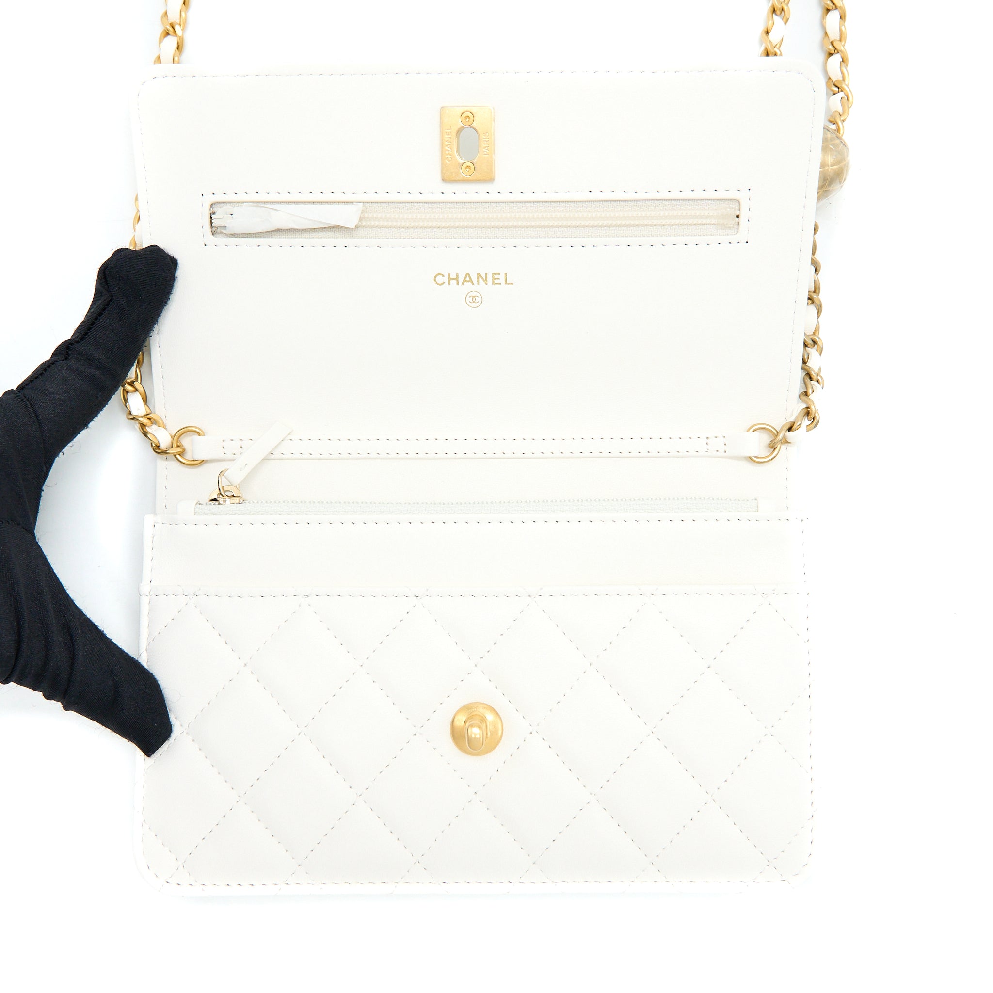 chanel-limited-wallet-on-chain-calfskin-black-ghw