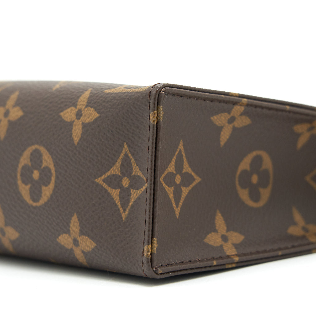 louis-vuitton-toiletry-pochette-19-monogram-canvas