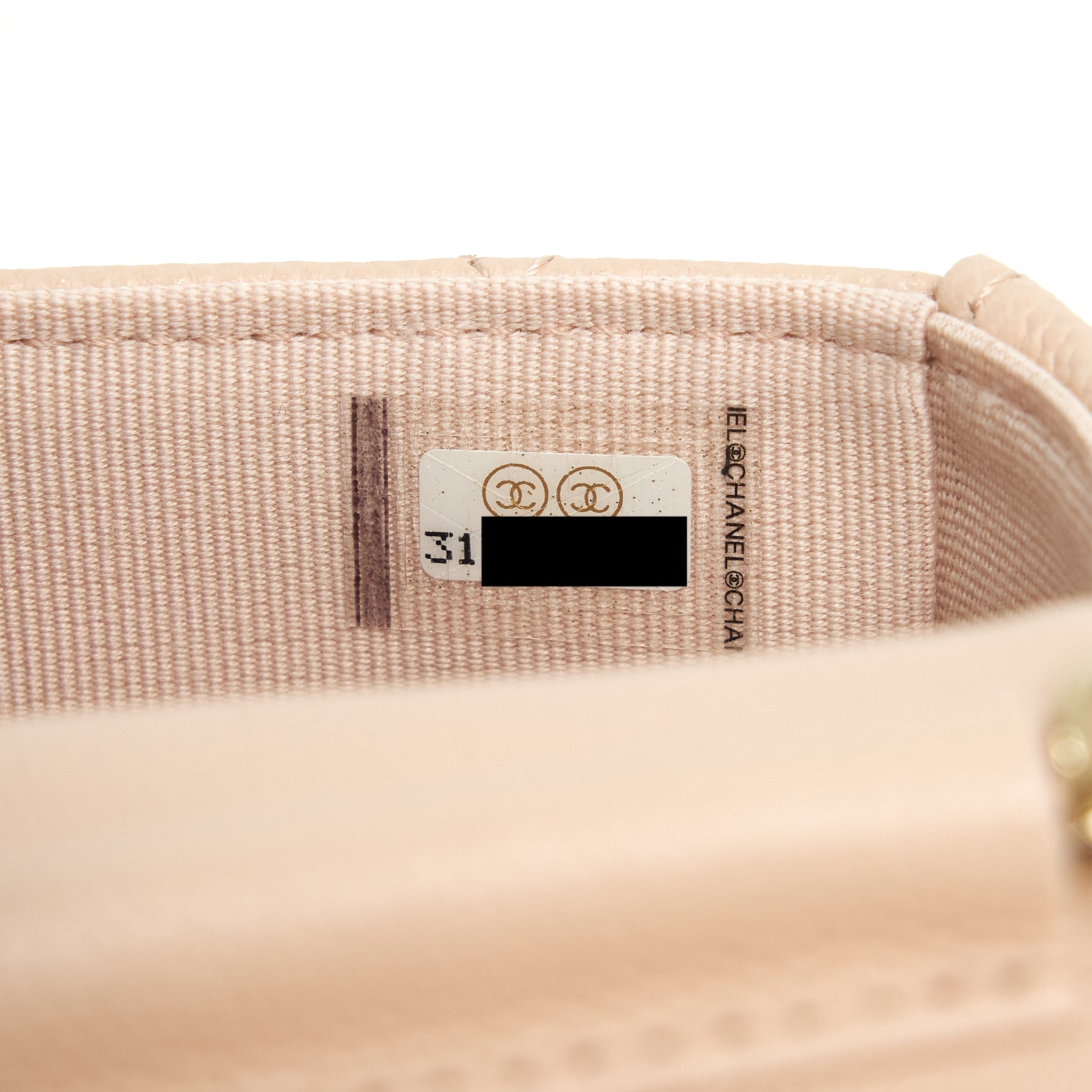 chanel-22c-mini-flap-vanity-caviar-light-pink-lghw