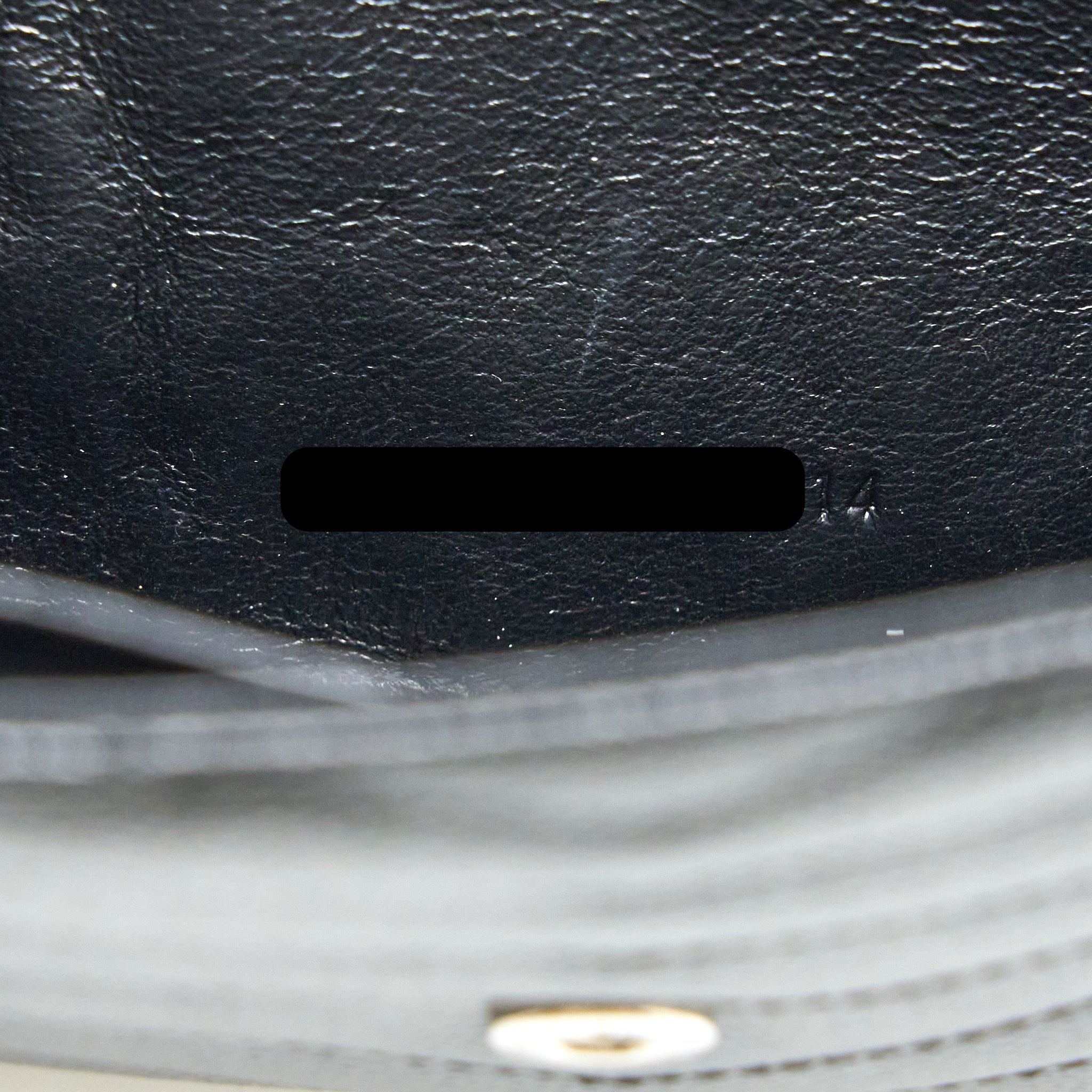 saint-laurent-envelop-chain-wallet-grained-calfskin-black-shw