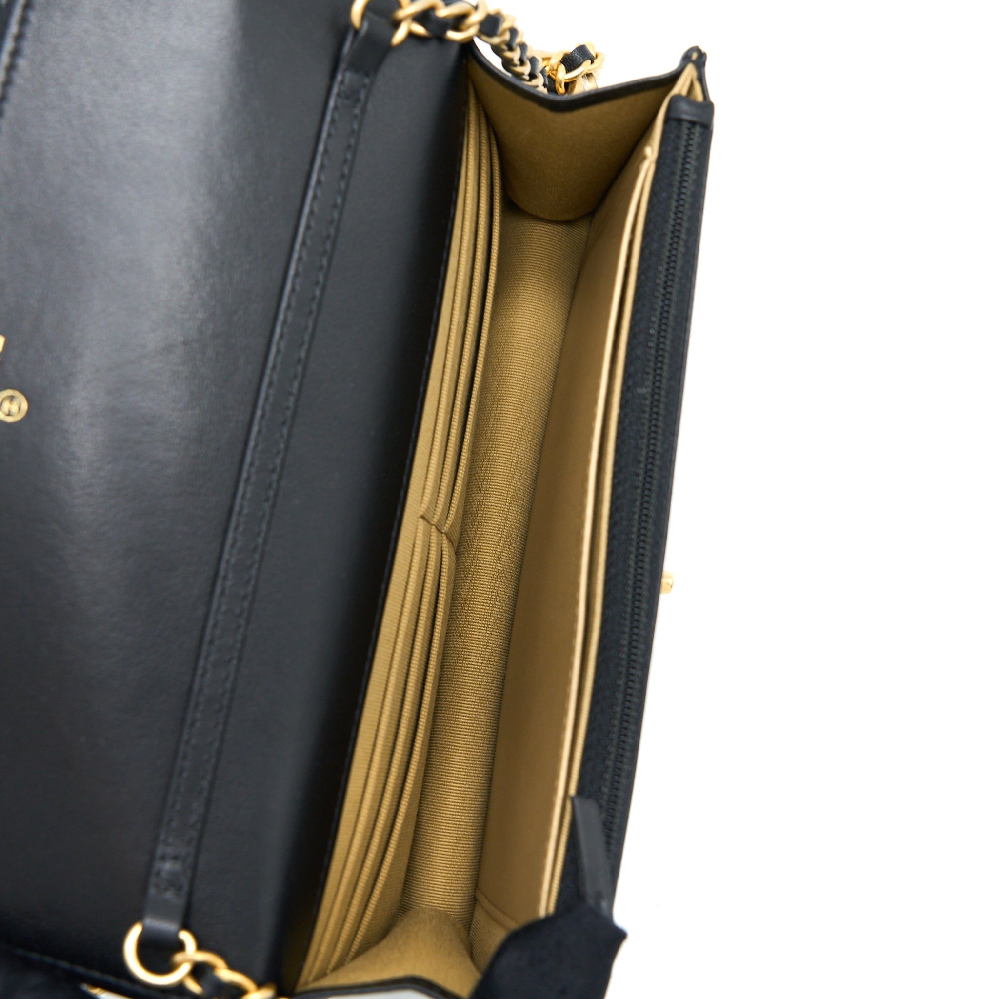 chanel-pearl-crush-wallet-on-chain-lambskin-black-ghw-microchip-2