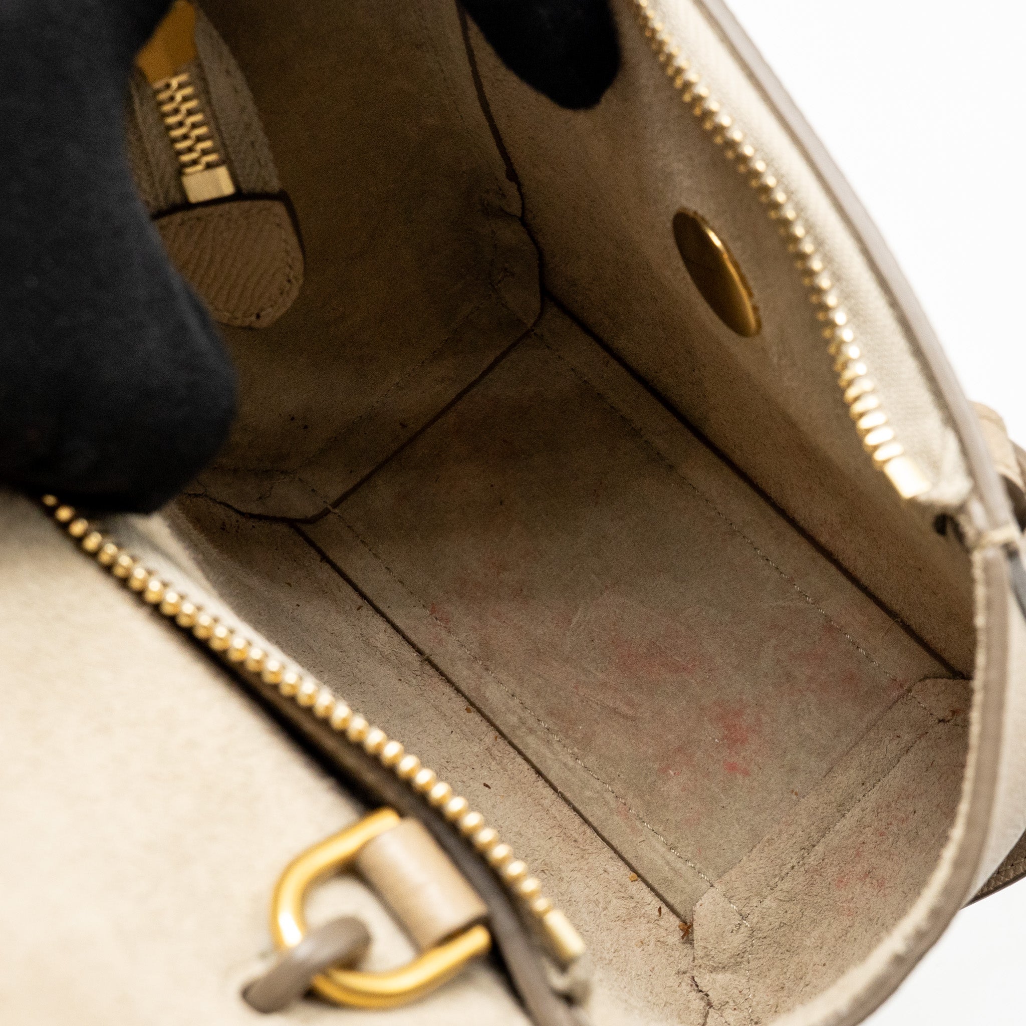 celine-pico-belt-bag-grained-calfskin-beige-ghw