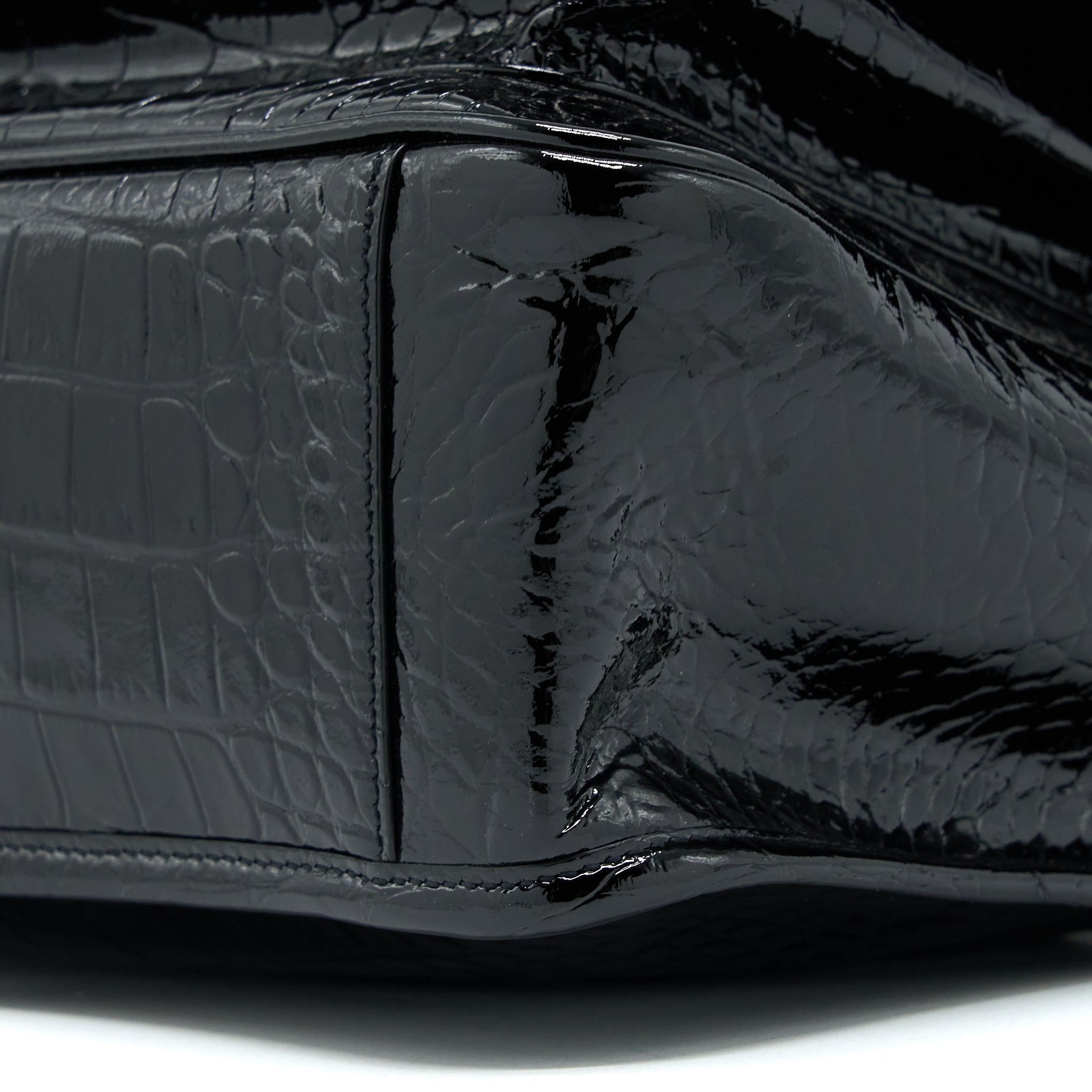 saint-laurent-medium-niki-chain-bag-patent-black-and-shw