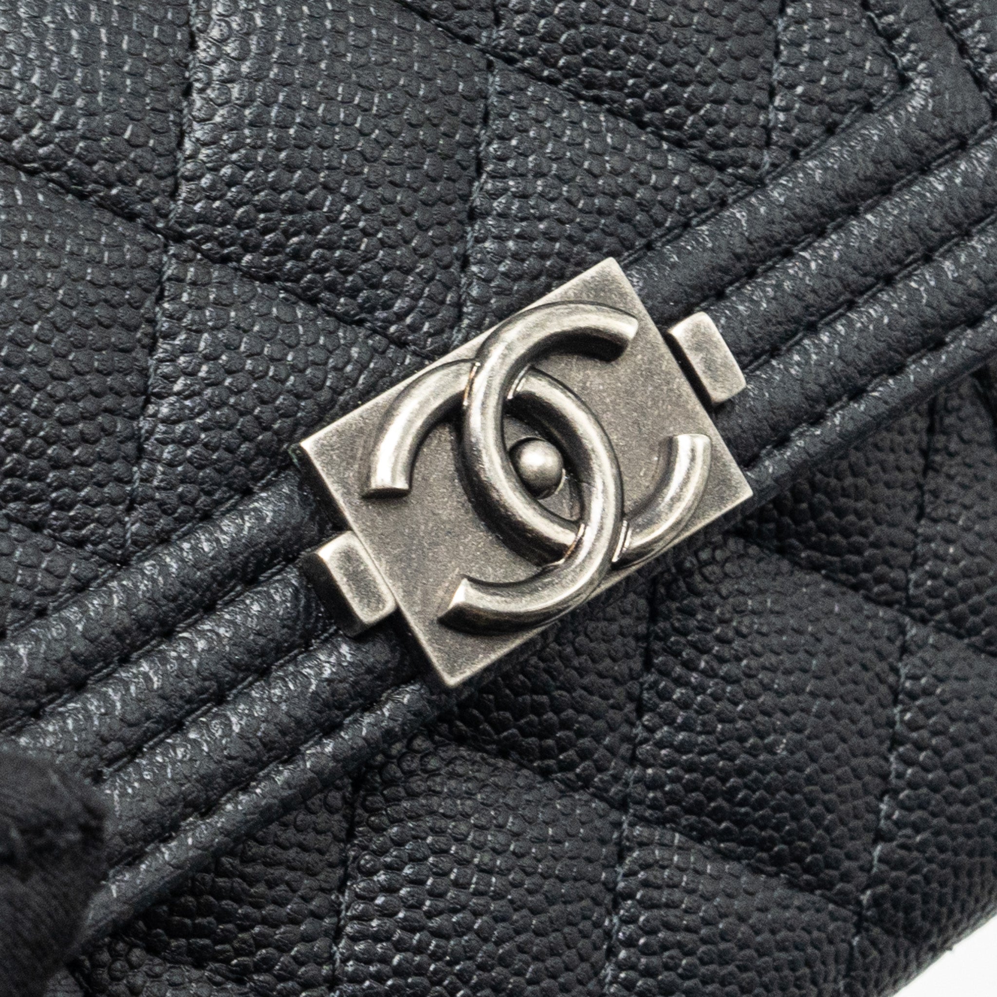 chanel-boy-flap-compact-wallet-caviar-black-ruthenium-hardware
