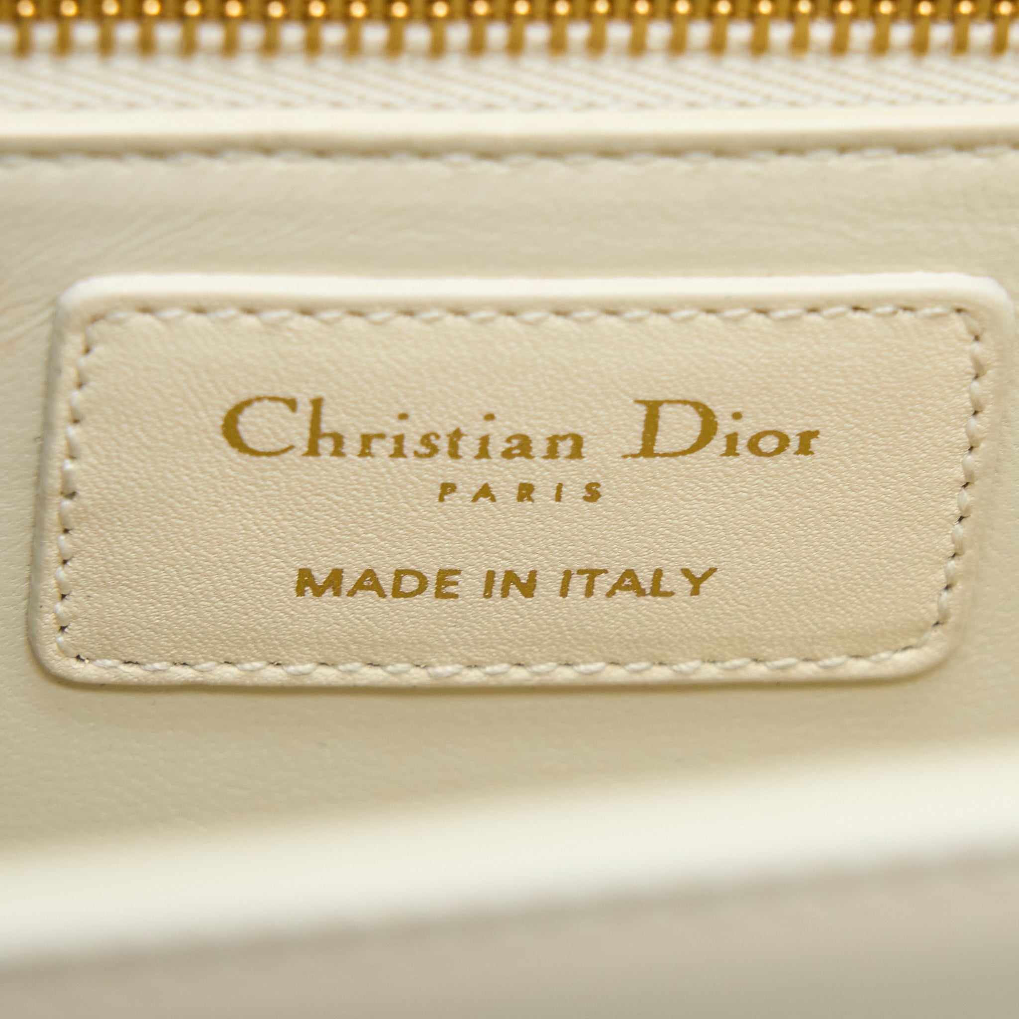 dior-medium-montaigne-30-bag-white-ghw