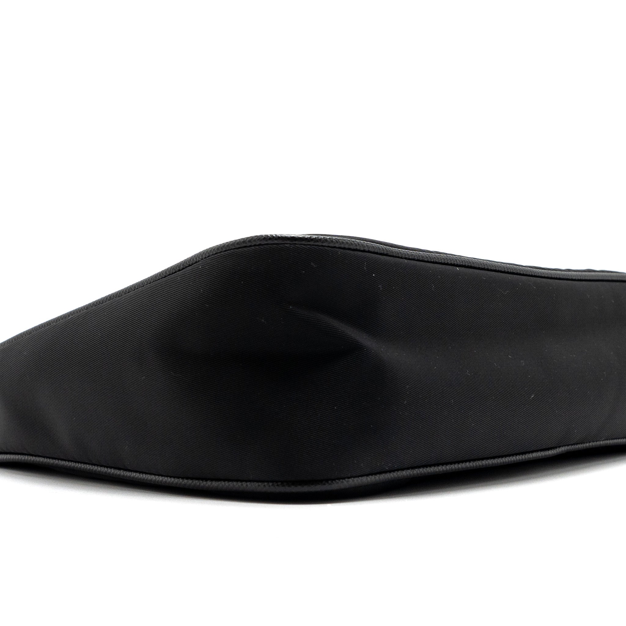prada-reedition-2005-nylon-black-shw