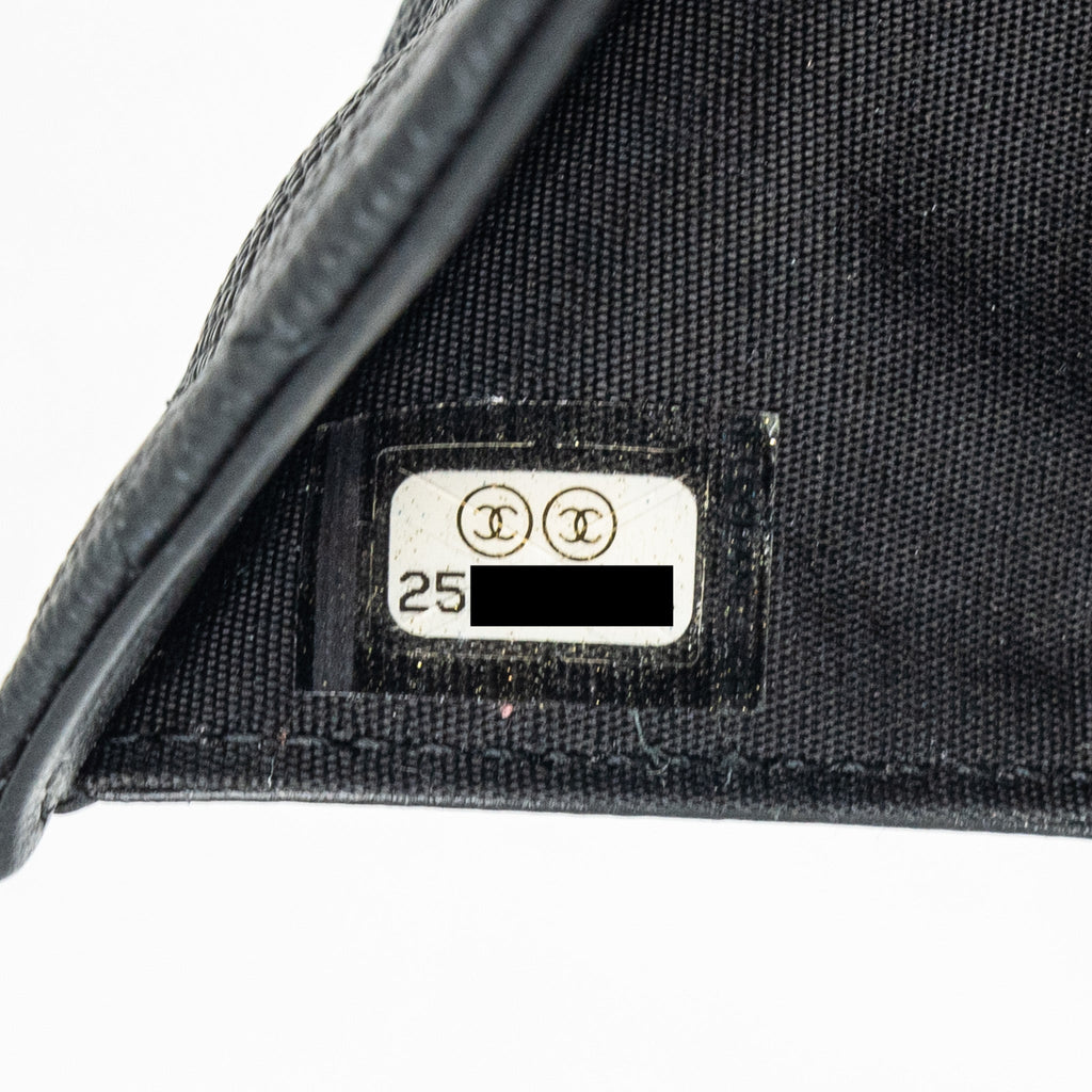 chanel-boy-flap-compact-wallet-caviar-black-ruthenium-hardware