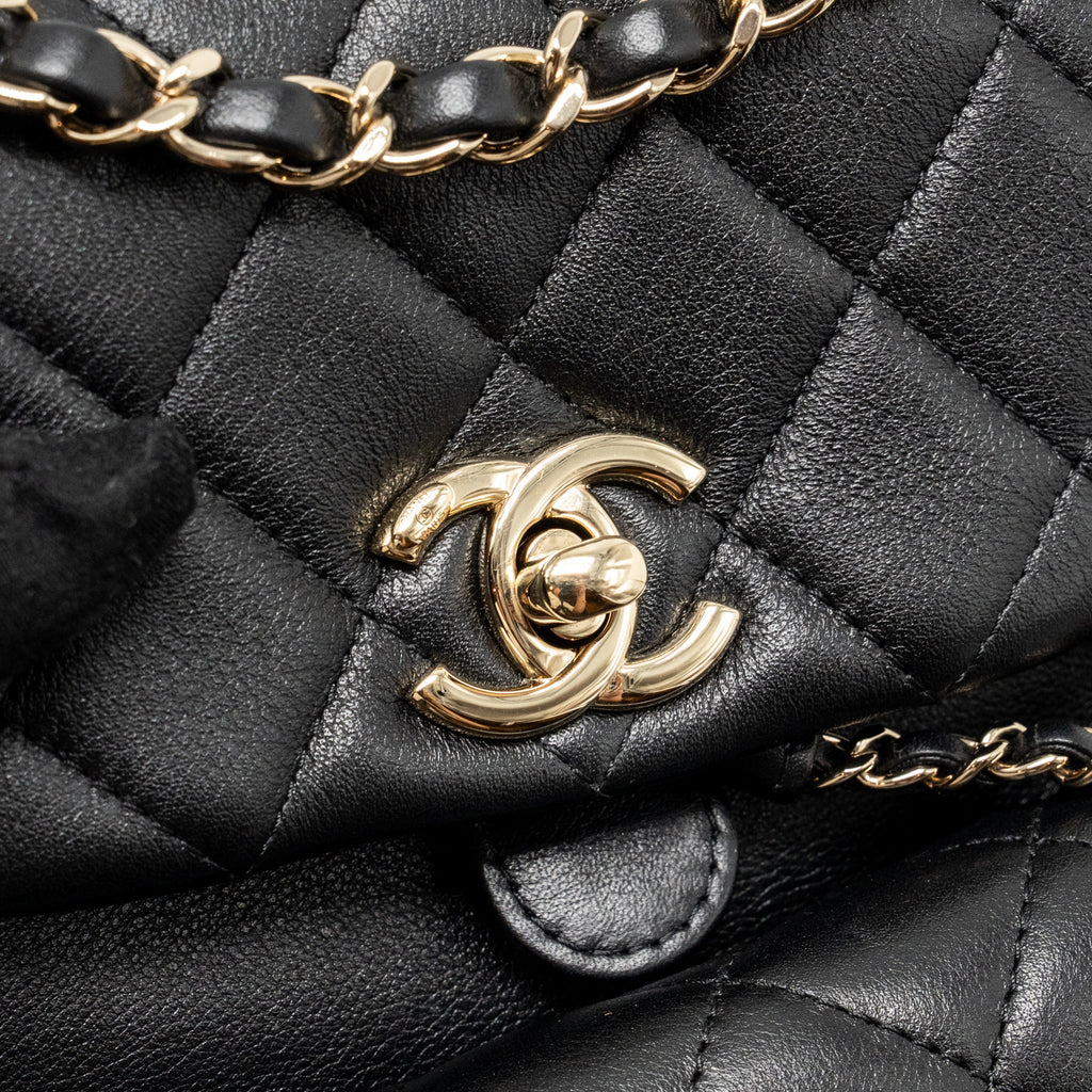chanel-mini-duma-backpack-calfskin-black-lghwmicrochip