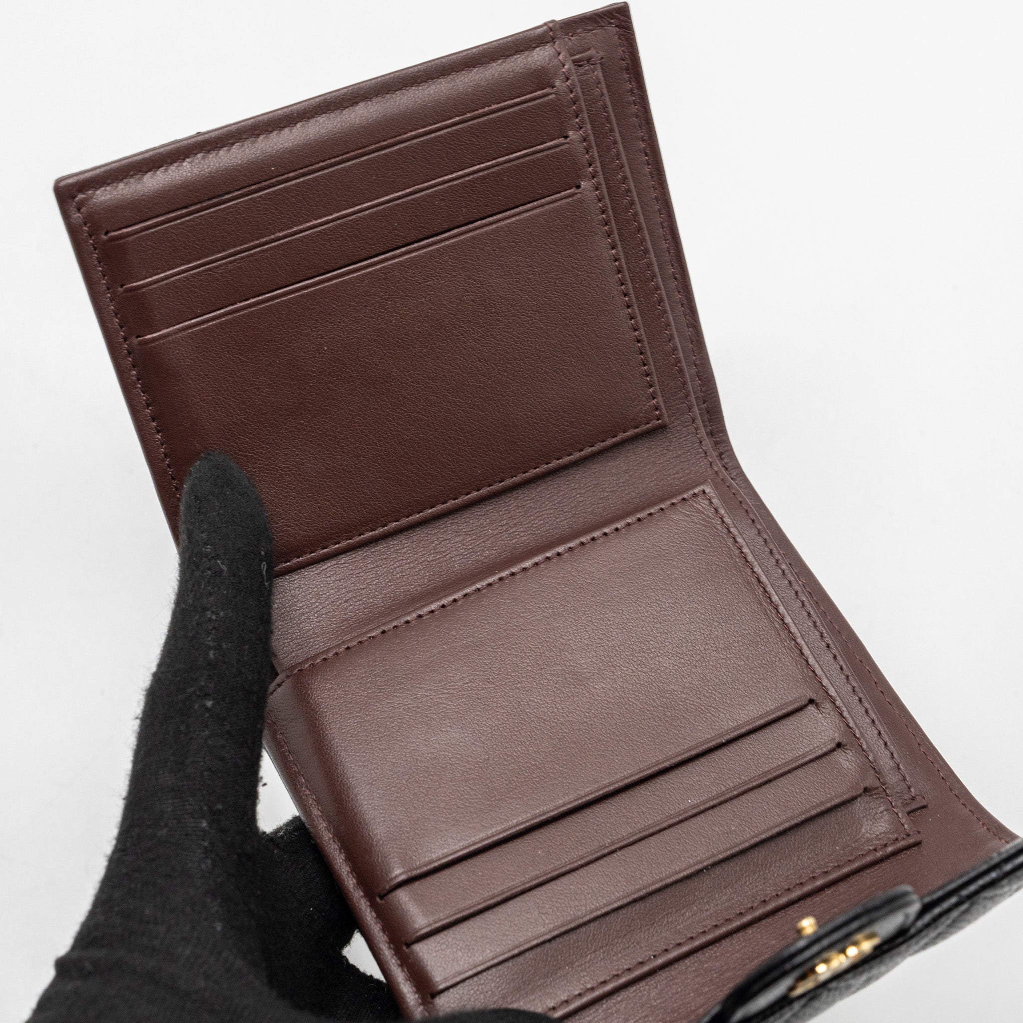 chanel-classic-compact-wallet-caviar-black-ghw-copy