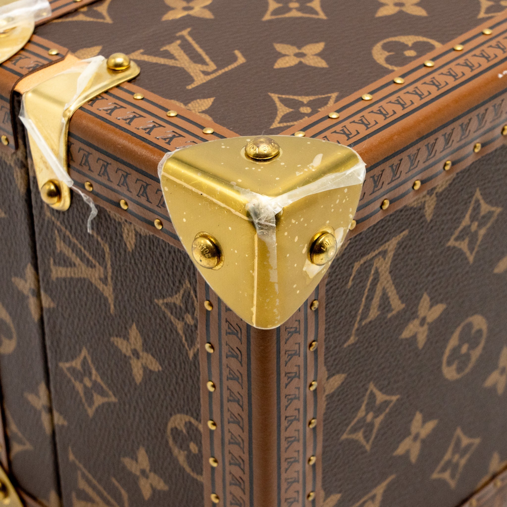 louis-vuitton-coffret-tresor-24-monogram-canvas-ghw