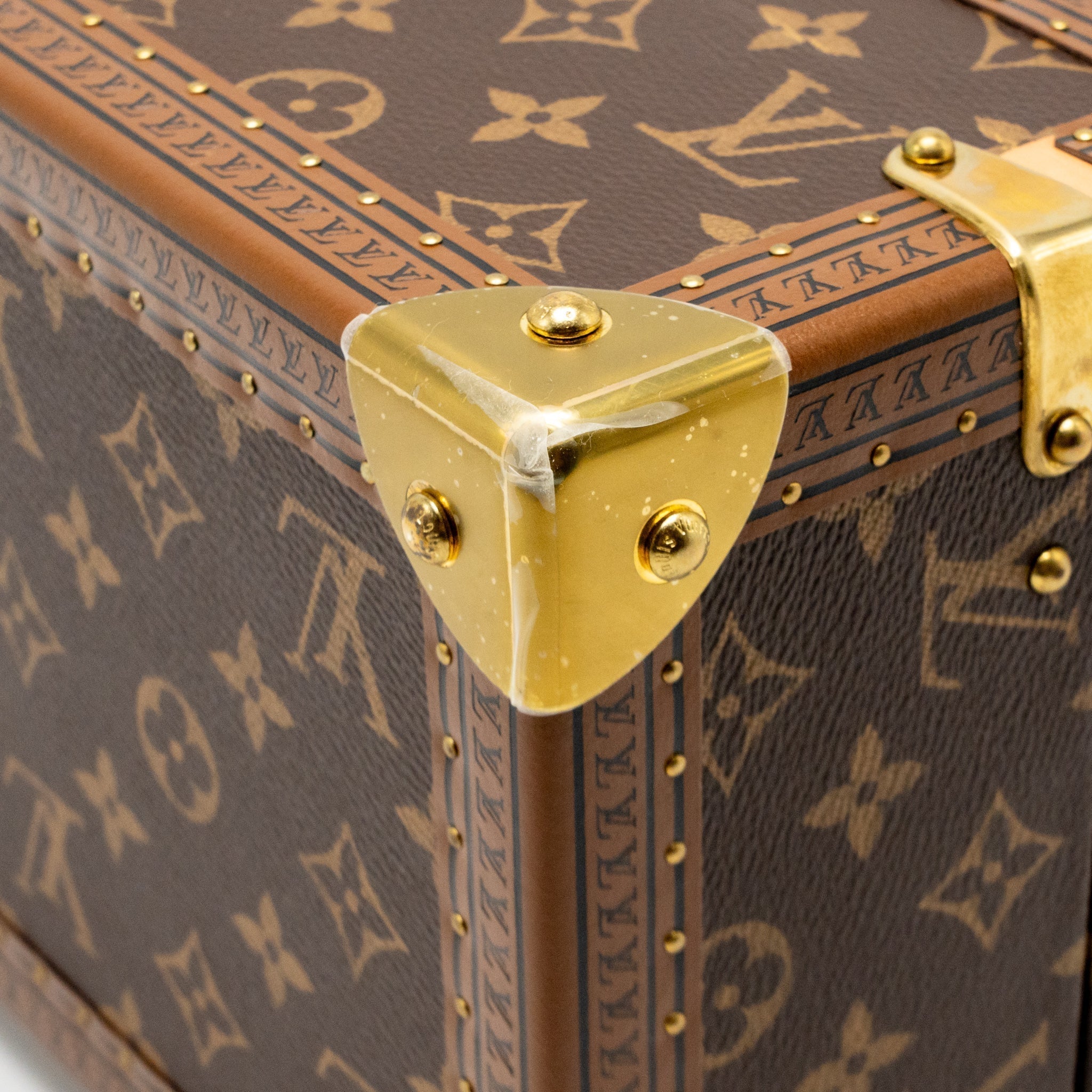 louis-vuitton-coffret-tresor-24-monogram-canvas-ghw