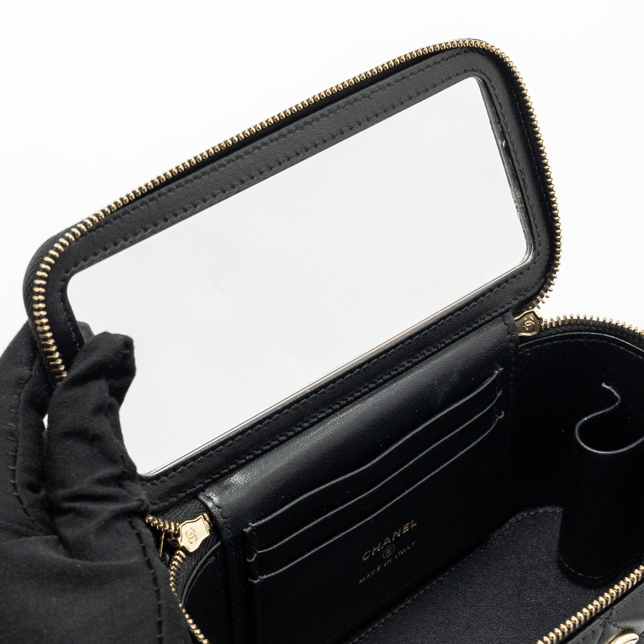 chanel-top-handle-long-vanity-case-lambskin-black-lghw-microchip-1