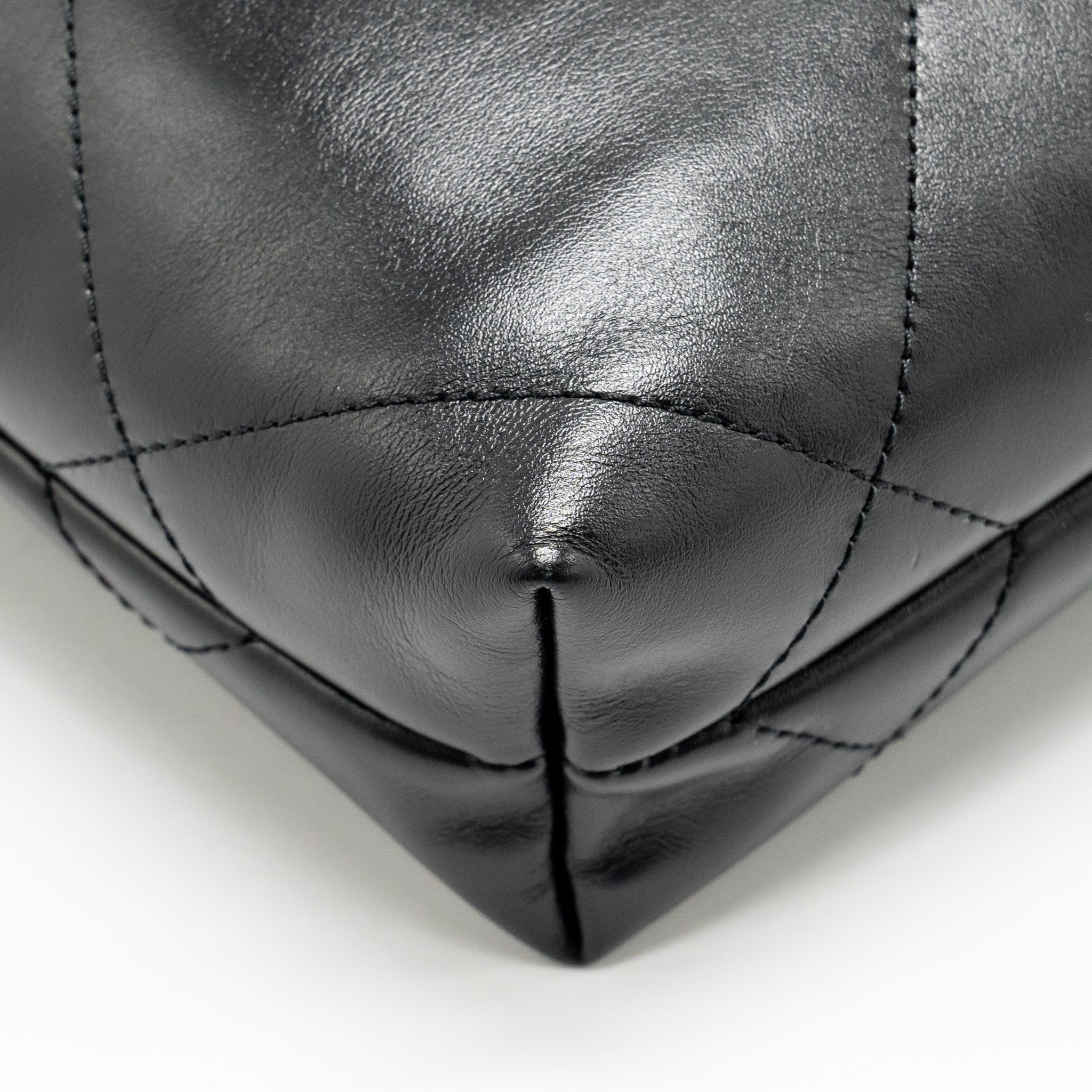 chanel-mini-22-bag-shiny-calfskin-black-ghw-microchip-copy