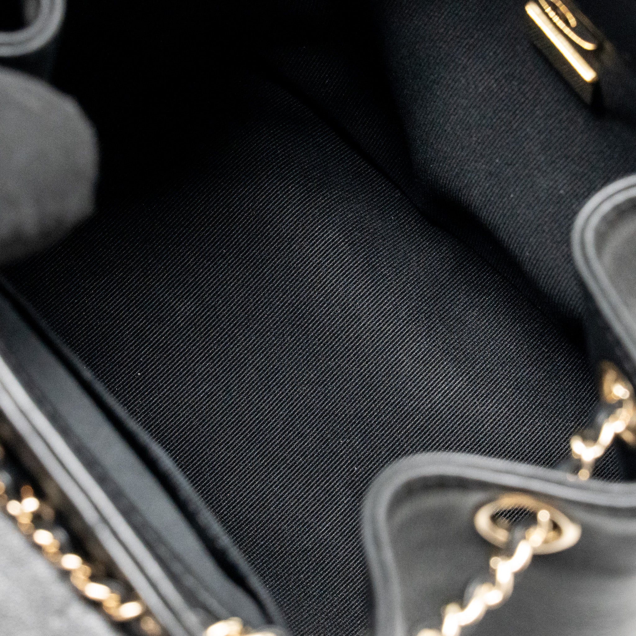 chanel-mini-duma-backpack-calfskin-black-lghwmicrochip