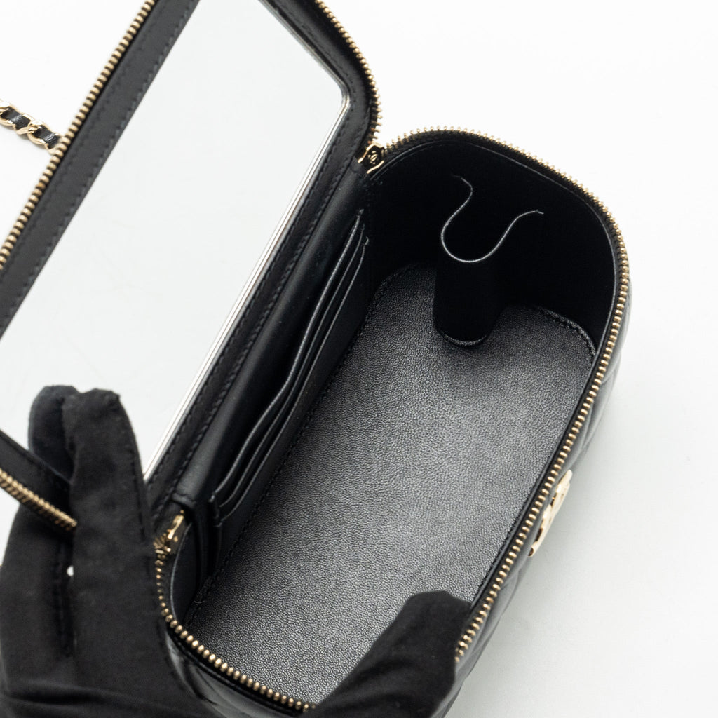 chanel-top-handle-long-vanity-case-lambskin-black-lghw-microchip-1