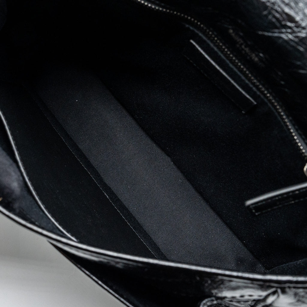 saint-laurent-medium-niki-calfskin-leather-black-shw