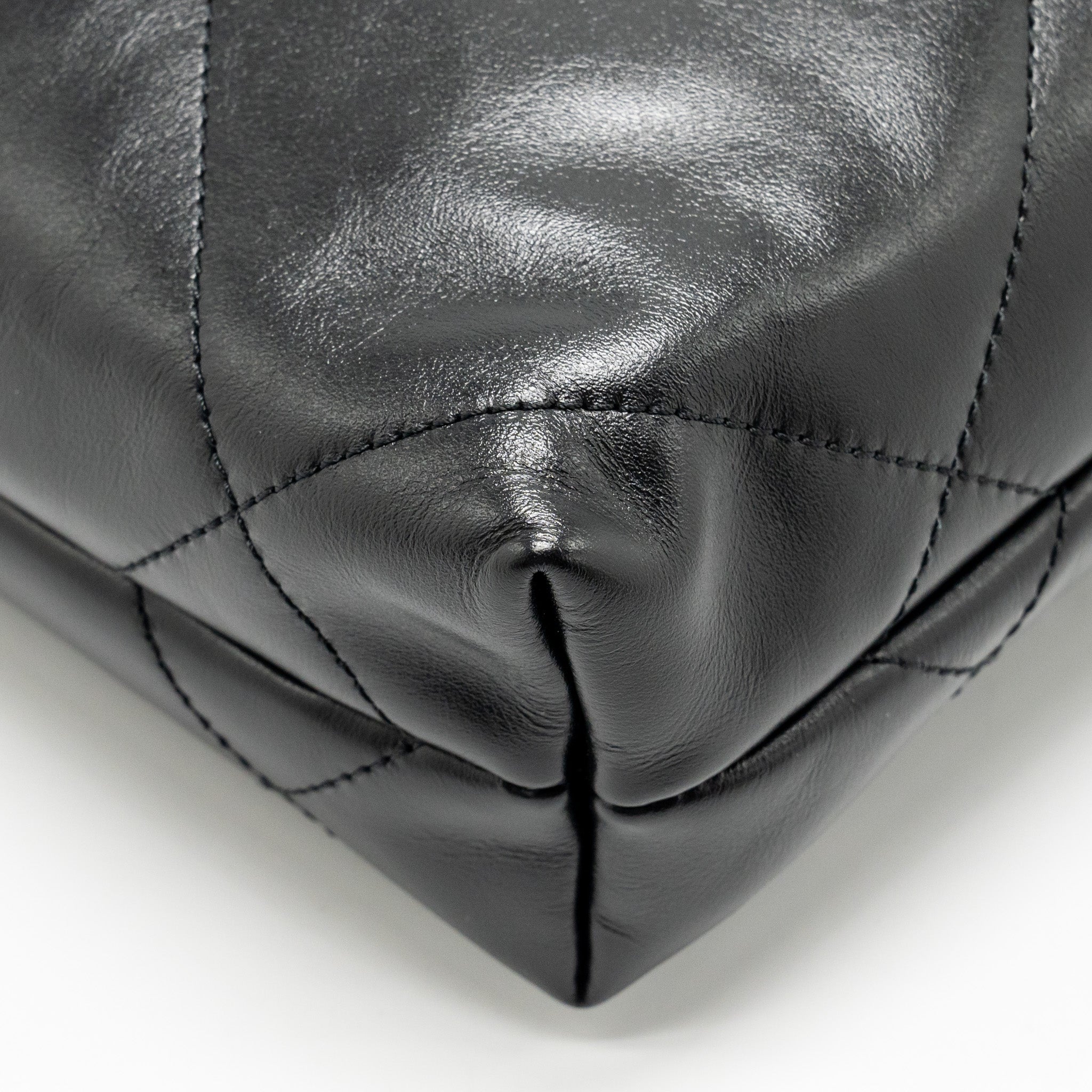 chanel-mini-22-bag-shiny-calfskin-black-ghw-microchip-copy