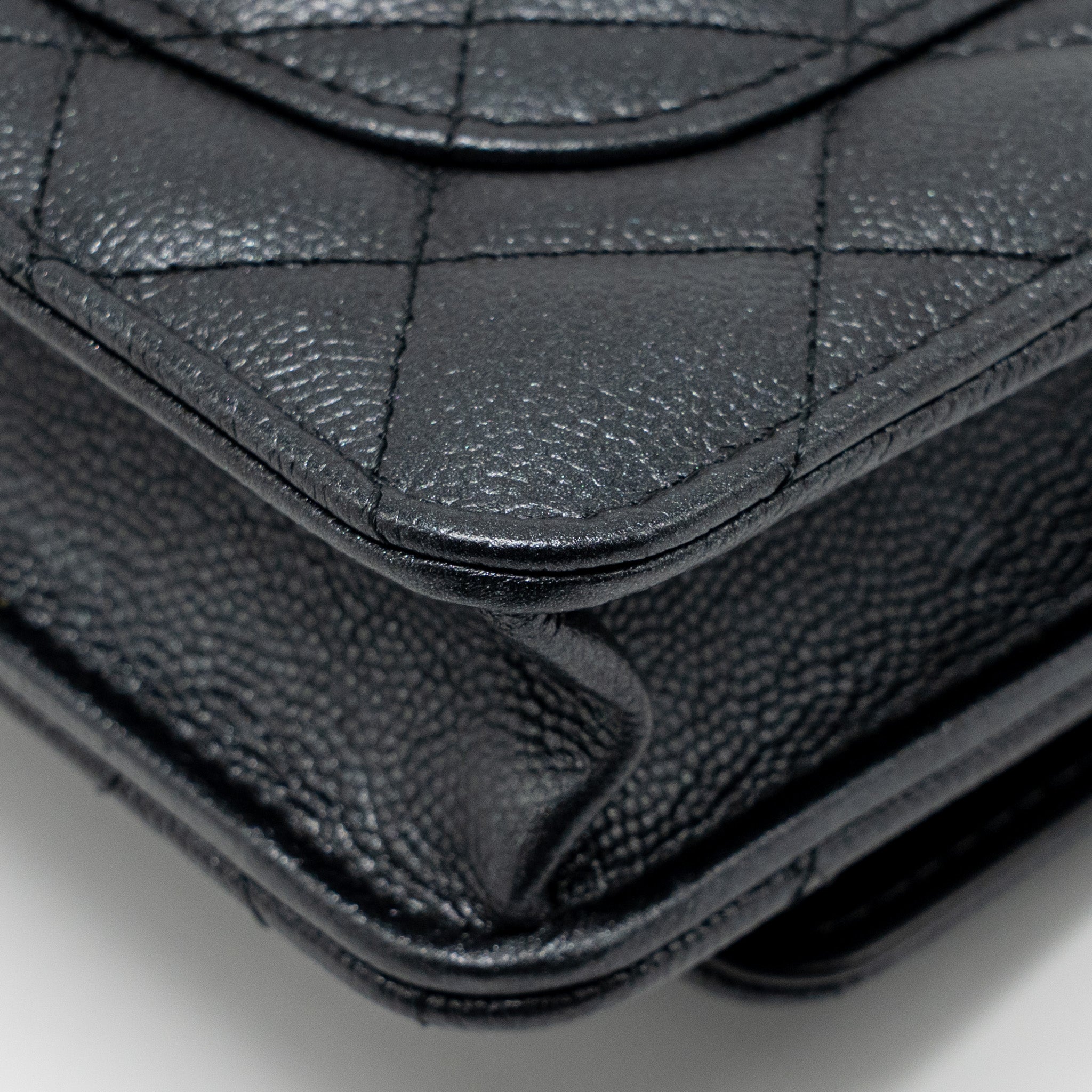 chanel-23b-wallet-on-chain-with-adjustable-chain-caviar-black-ghw-microchip-copy