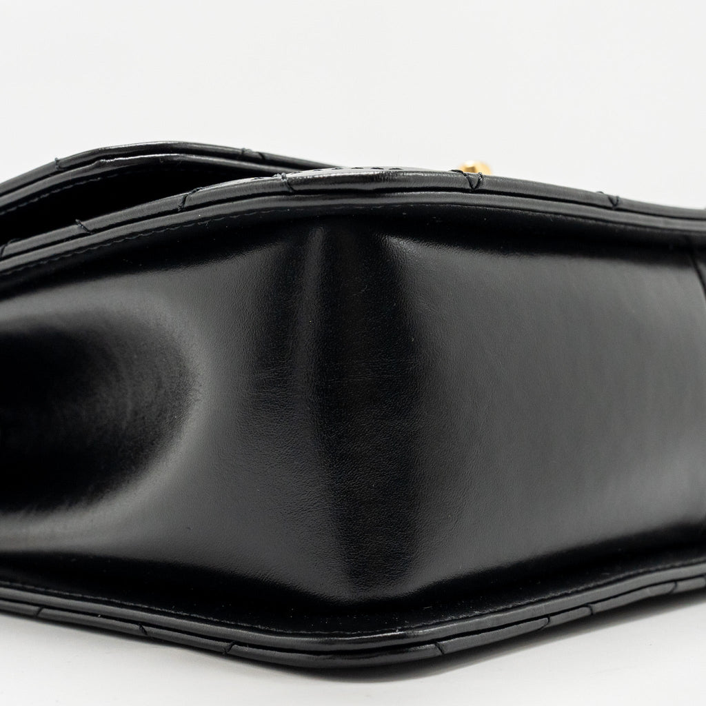 chanel-gold-crush-flap-bag-calfskin-black-ghw-microchip