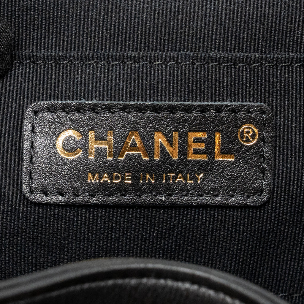 chanel-mini-duma-backpack-calfskin-black-lghwmicrochip