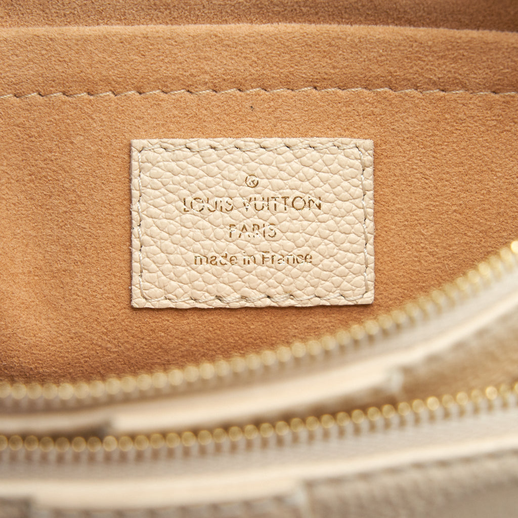 louis-vuitton-multi-pochette-in-white-leather