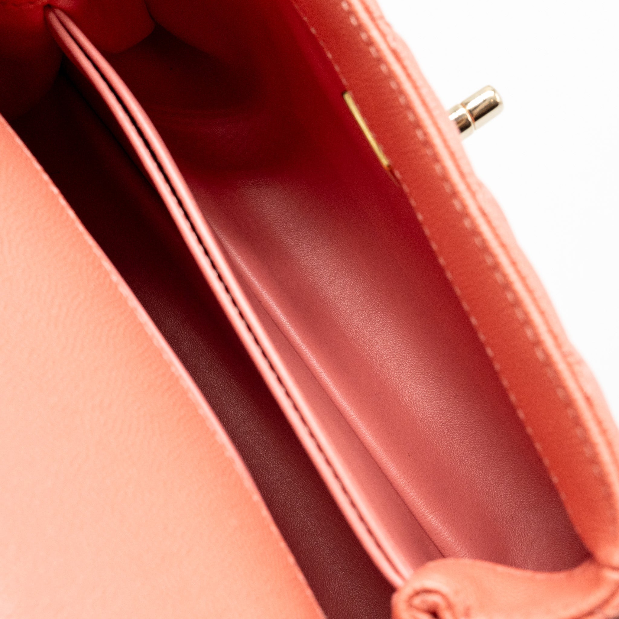 chanel-small-coco-handle-caviar-pink-lghw-microchip