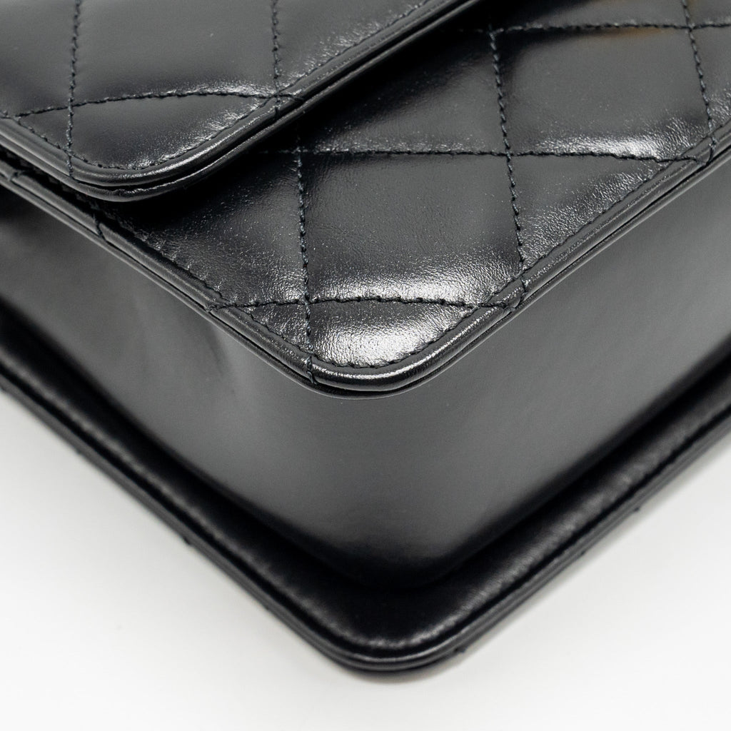 chanel-gold-crush-flap-bag-calfskin-black-ghw-microchip