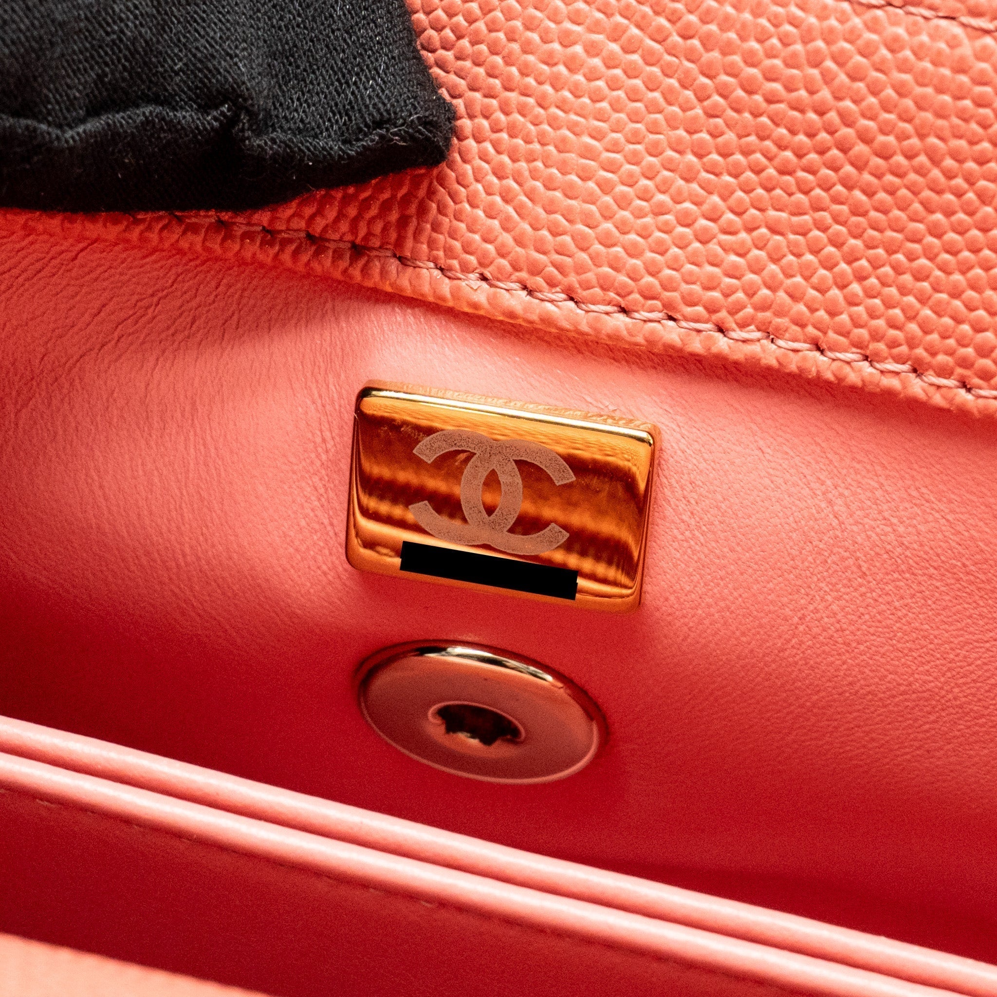 chanel-small-coco-handle-caviar-pink-lghw-microchip