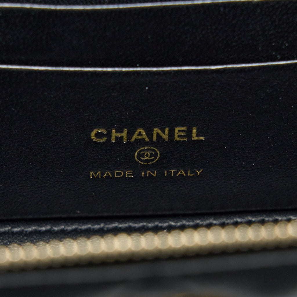 chanel-22k-gold-pillar-adjustable-chain-long-vanity-lambskin-black-ghw-microchip-1