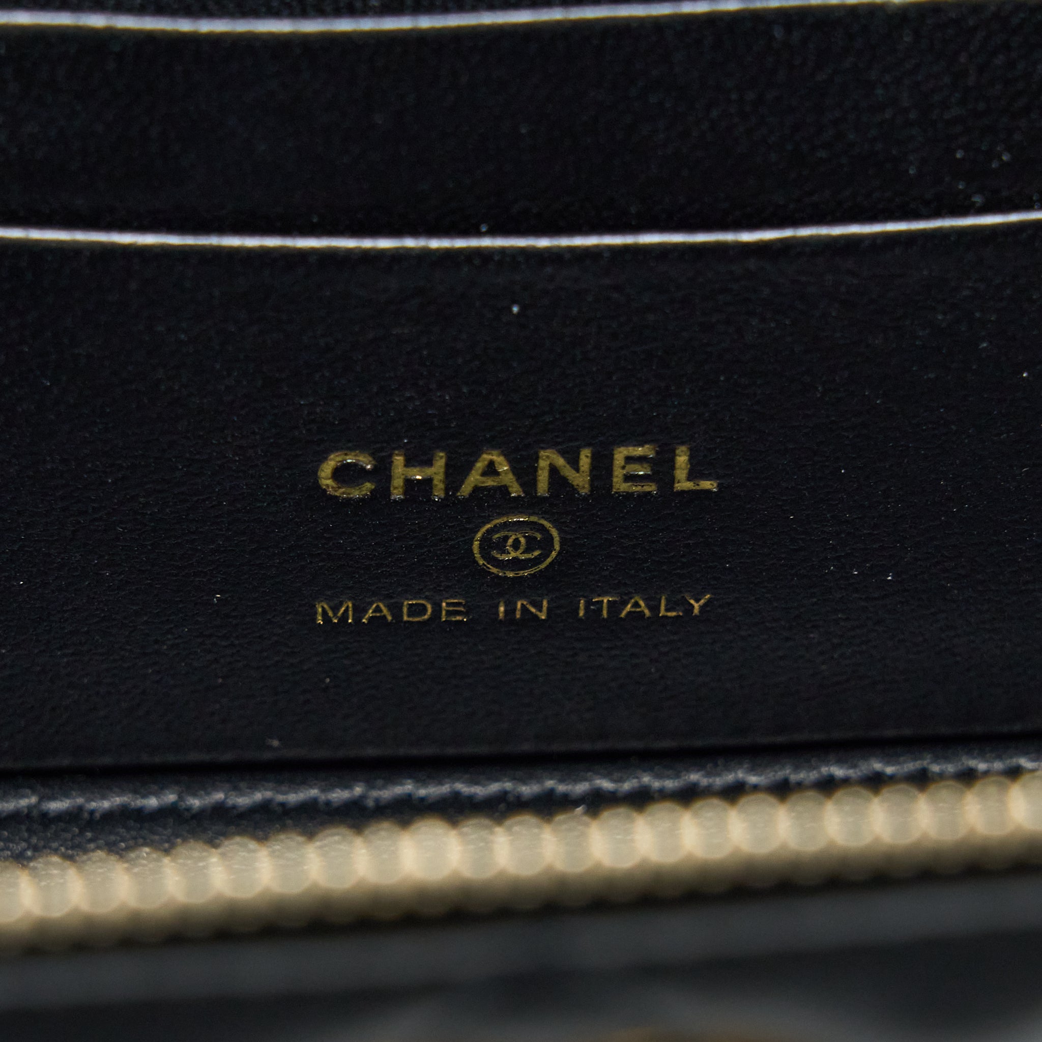 chanel-22k-gold-pillar-adjustable-chain-long-vanity-lambskin-black-ghw-microchip-1
