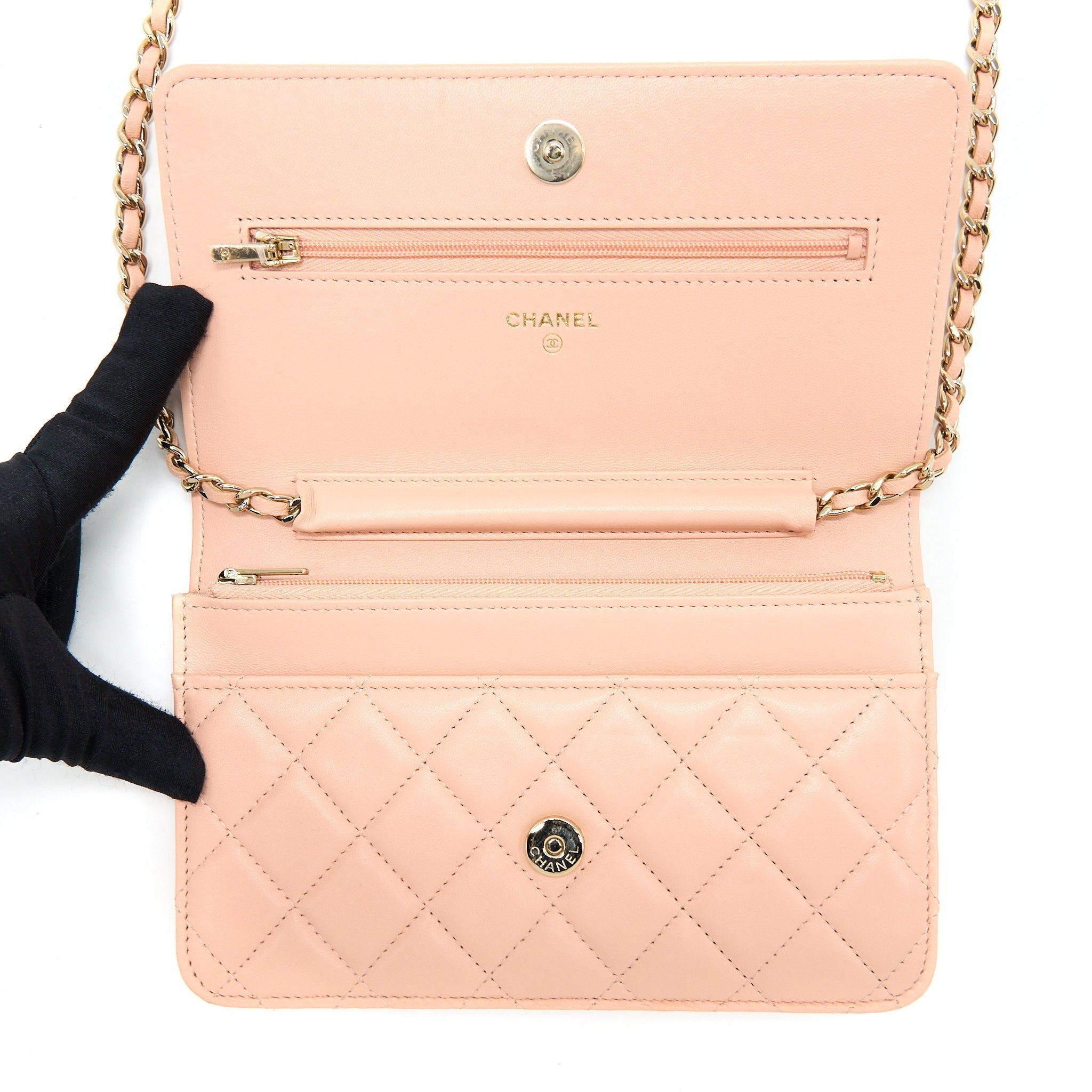 chanel-classic-wallet-on-chain-lambskin-light-pink-lghw