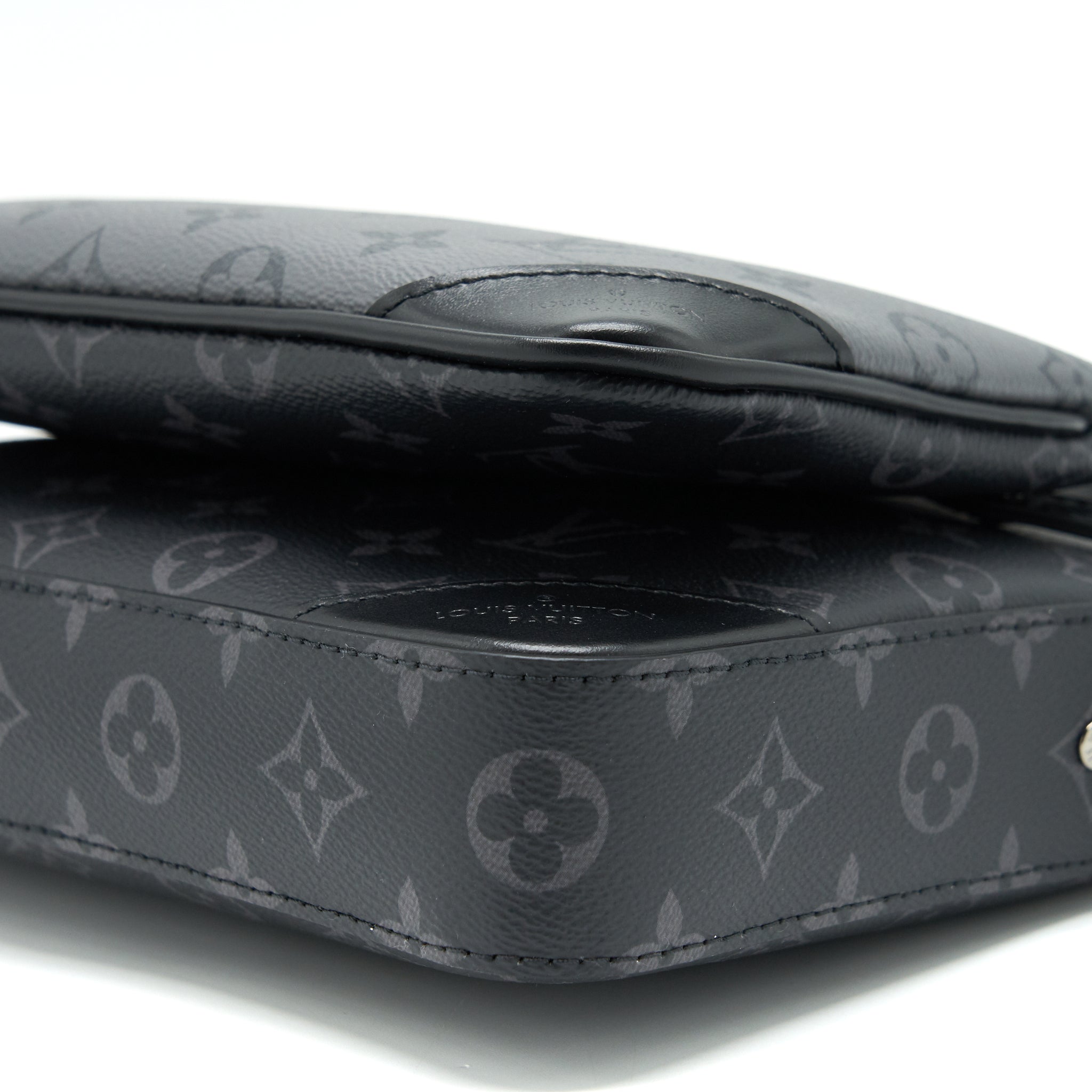 louis-vuitton-trio-messenger-monogram-eclipse-coated-canvas-and-monogram-eclipse-reverse-coated-canvas