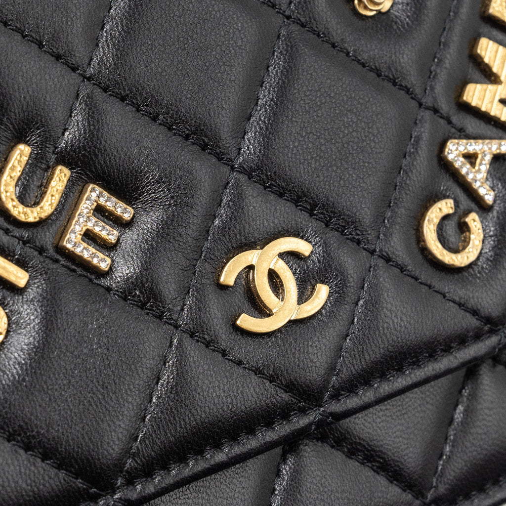 chanel-classic-wallet-on-chain-with-charms-lambskin-black-ghw-copy