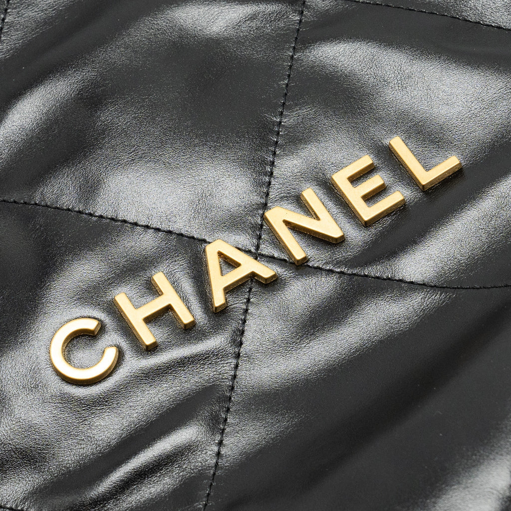 chanel-small-22-bag-shiny-calfskin-black-ghw-microchip-2