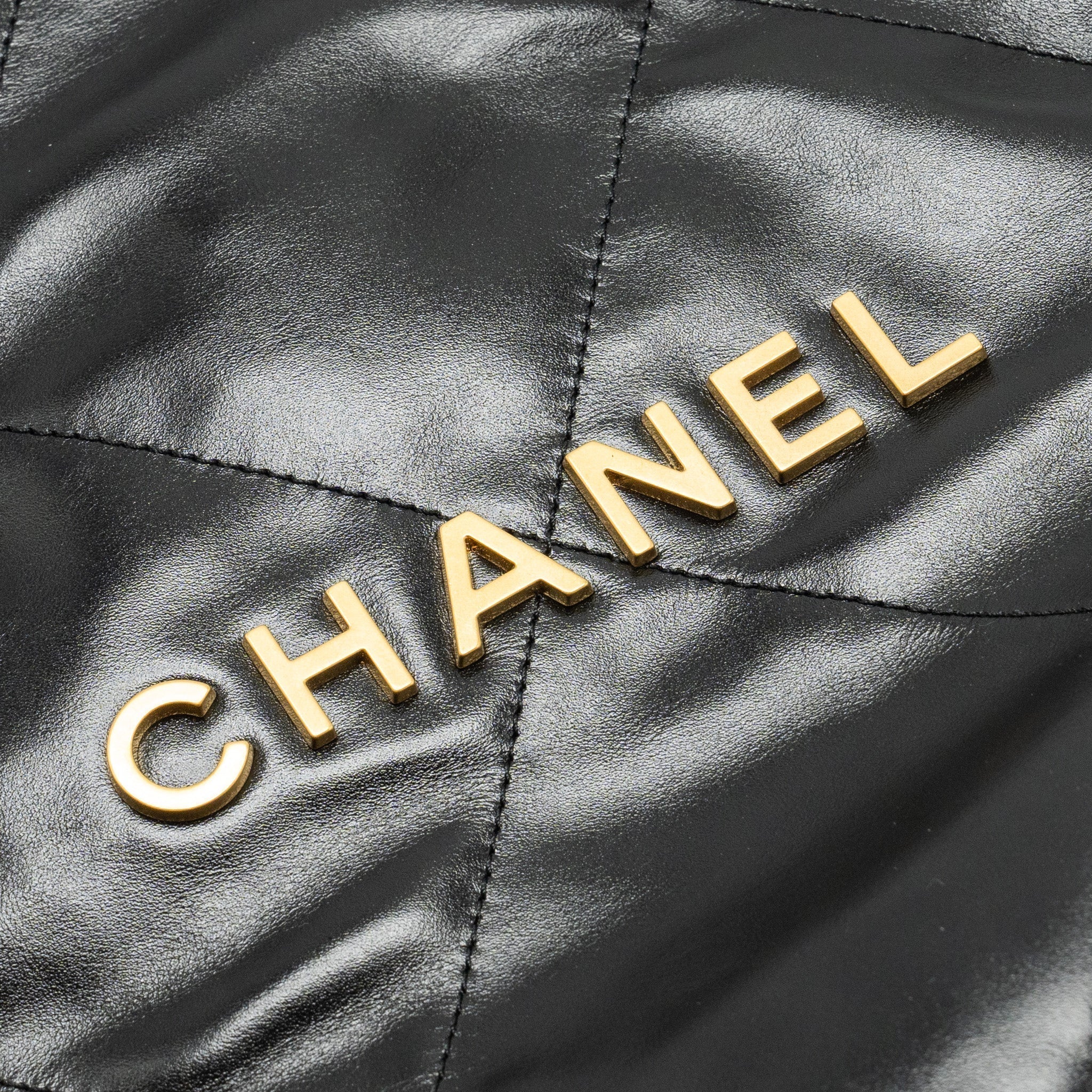 chanel-small-22-bag-shiny-calfskin-black-ghw-microchip-2